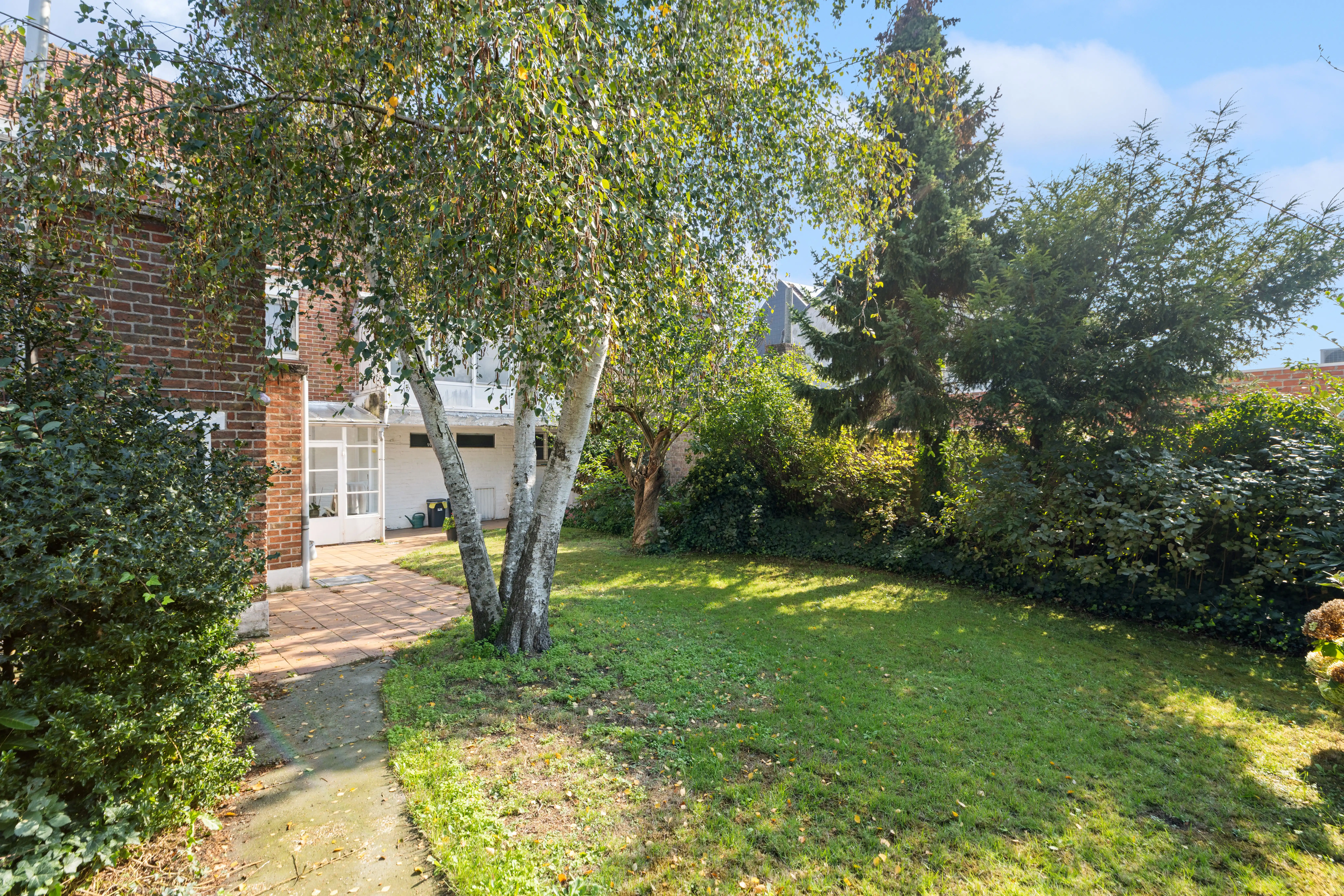 Te renoveren woning met veel potentieel in Sint-Michiels! foto 17