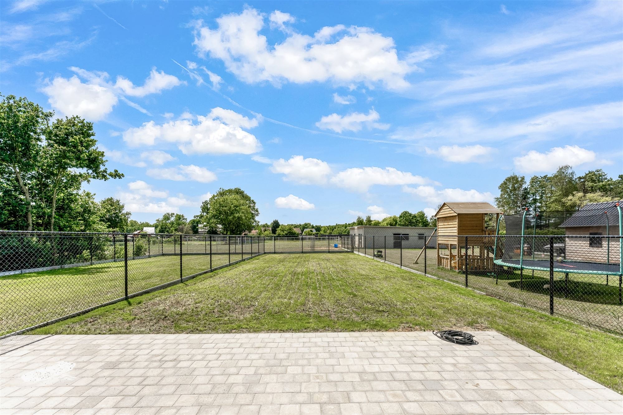 NIEUWBOUWWONING OP UITERST RUSTIGE DOCH CENTRAAL GELEGEN PERCEEL VAN CIRCA 500M² TE BEVERLO foto 17