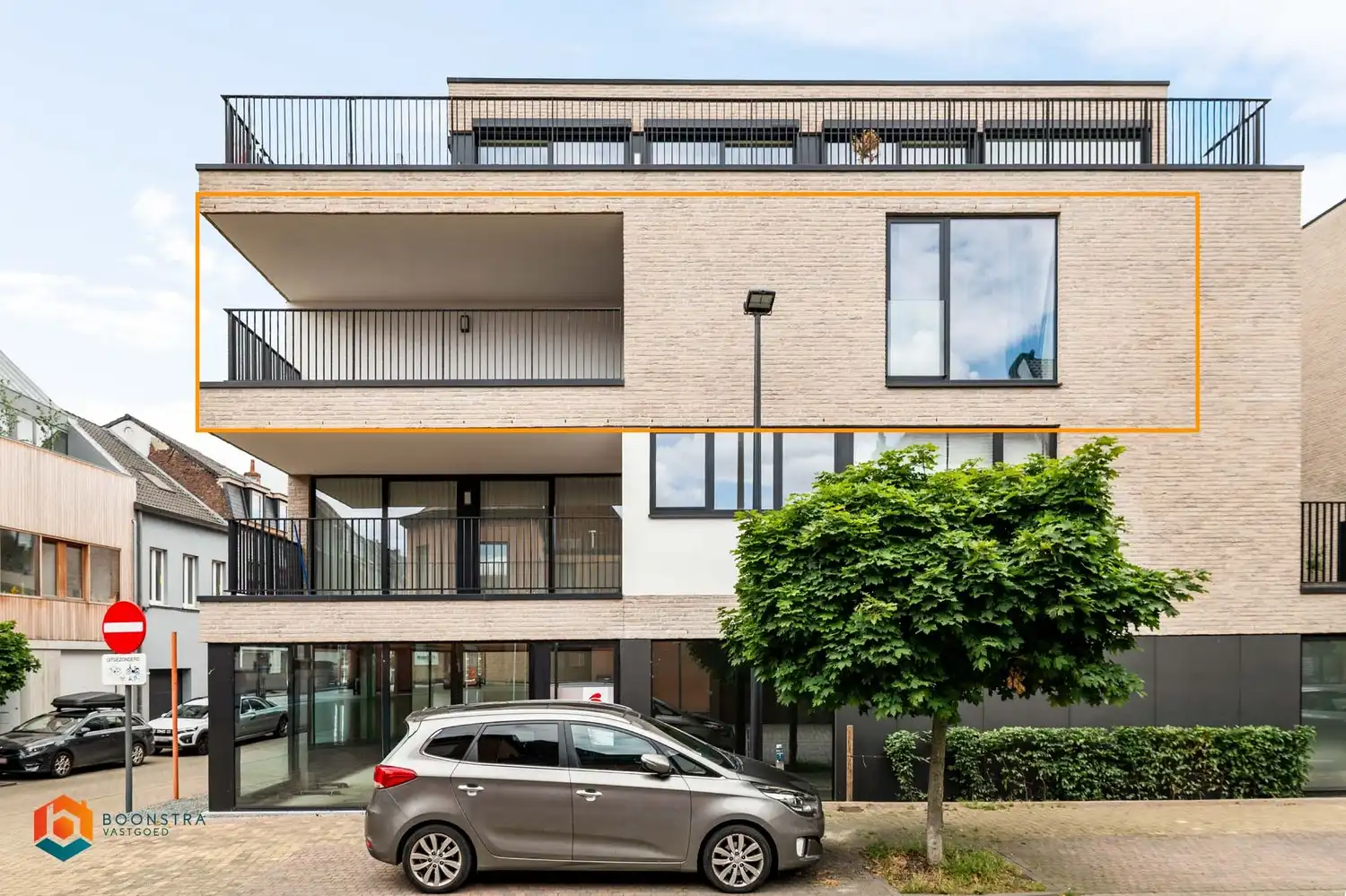 Energiezuinig app. met 1 slpkr terras en autostaanplaats te Aalst foto {{pictureIndex}}