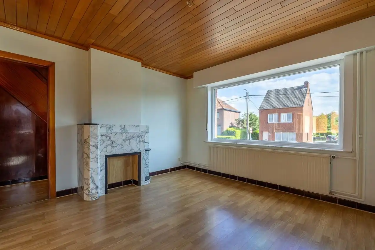 Karaktervolle woning met grote tuin, bijgebouwen en uitbreidbaar zoldervolume op een verrassend diep perceel foto 8