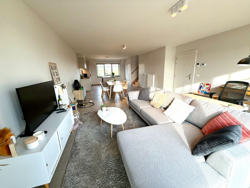 Recent duplex appartement met 2 slaapkamers en terras foto 6