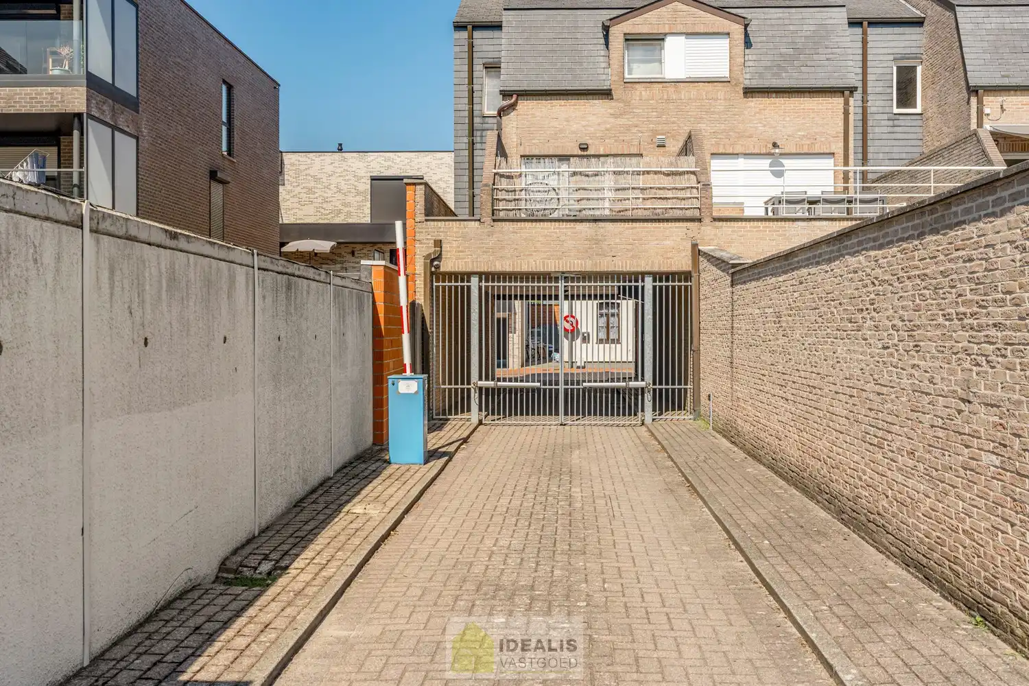 IDEALIS VASTGOED – GELIJKVLOERS APPARTEMENT MET LICHTRIJKE LEEFRUIMTE EN AANSLUITEND RUIME KEUKEN, BADKAMER, 2 SLAAPKAMERS EN GARAGEBOX OP EEN UITERST GUNSTIGE LOCATIE VLAK BIJ HET CENTRUM VAN PELT! foto 29