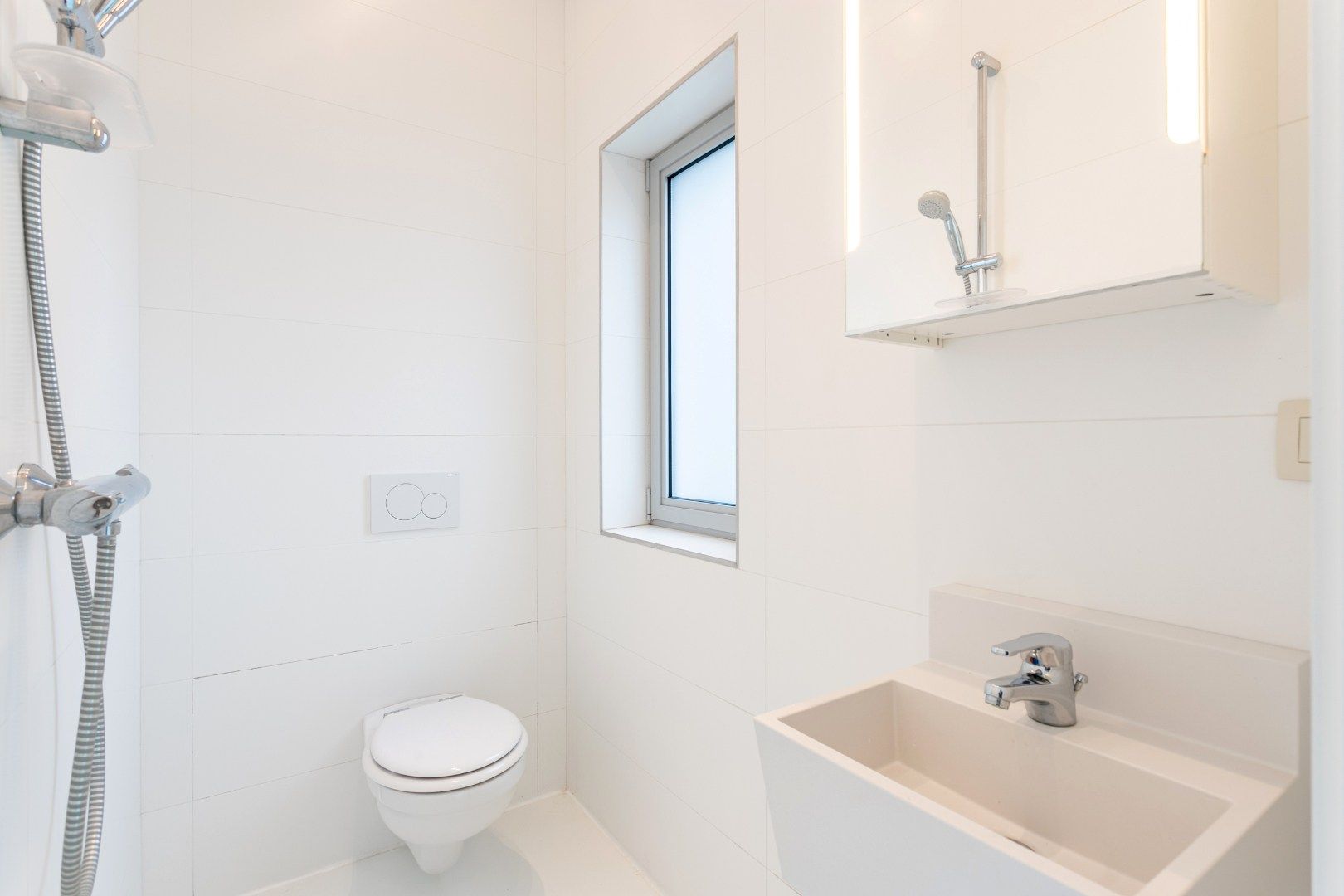 Ruime woning met 5 slpk en 3 badkamers foto 18