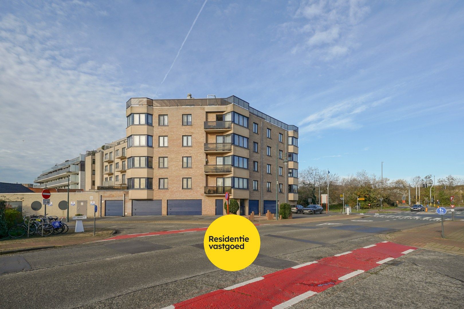Instapklaar 2-slaapkamerappartement met ruim terras vlakbij het strand te Bredene foto 18