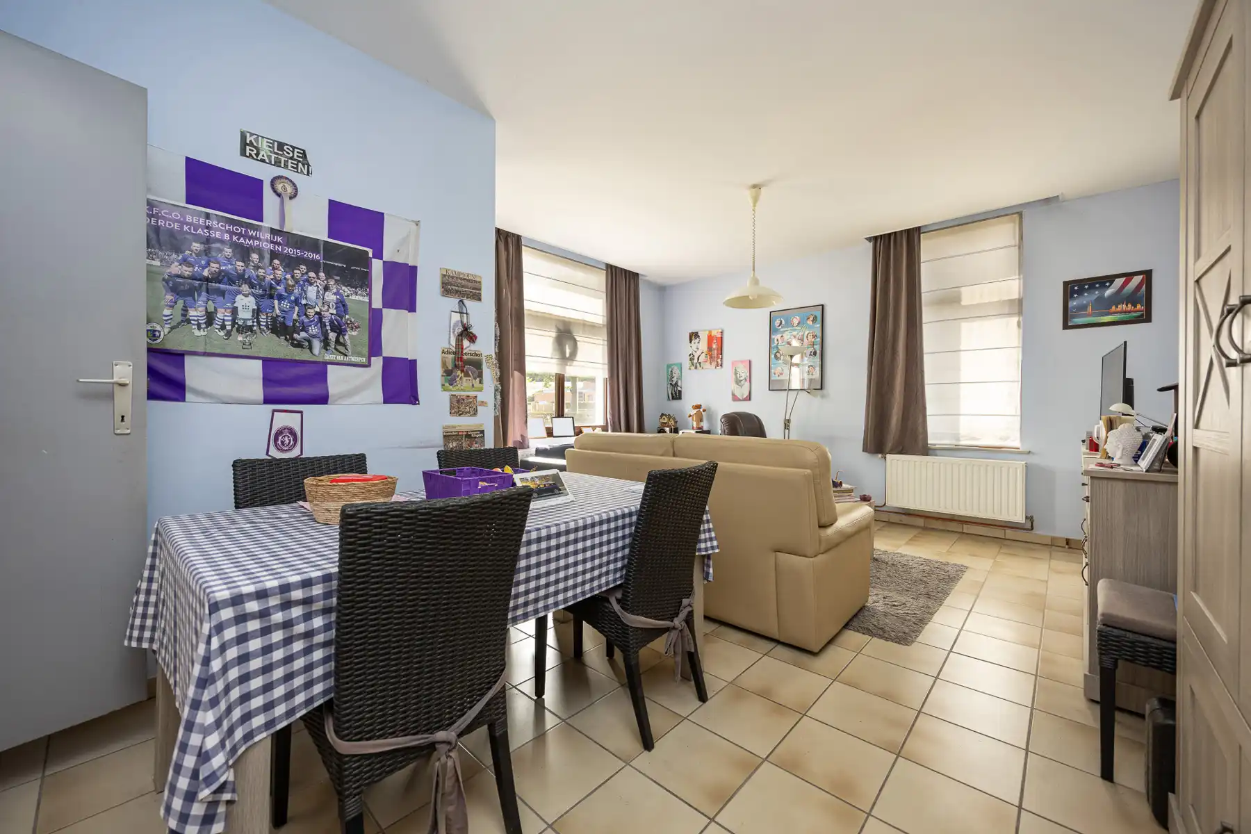 Een woning op een perceel van 944 m² in het centrum van Hoogstraten. foto 4