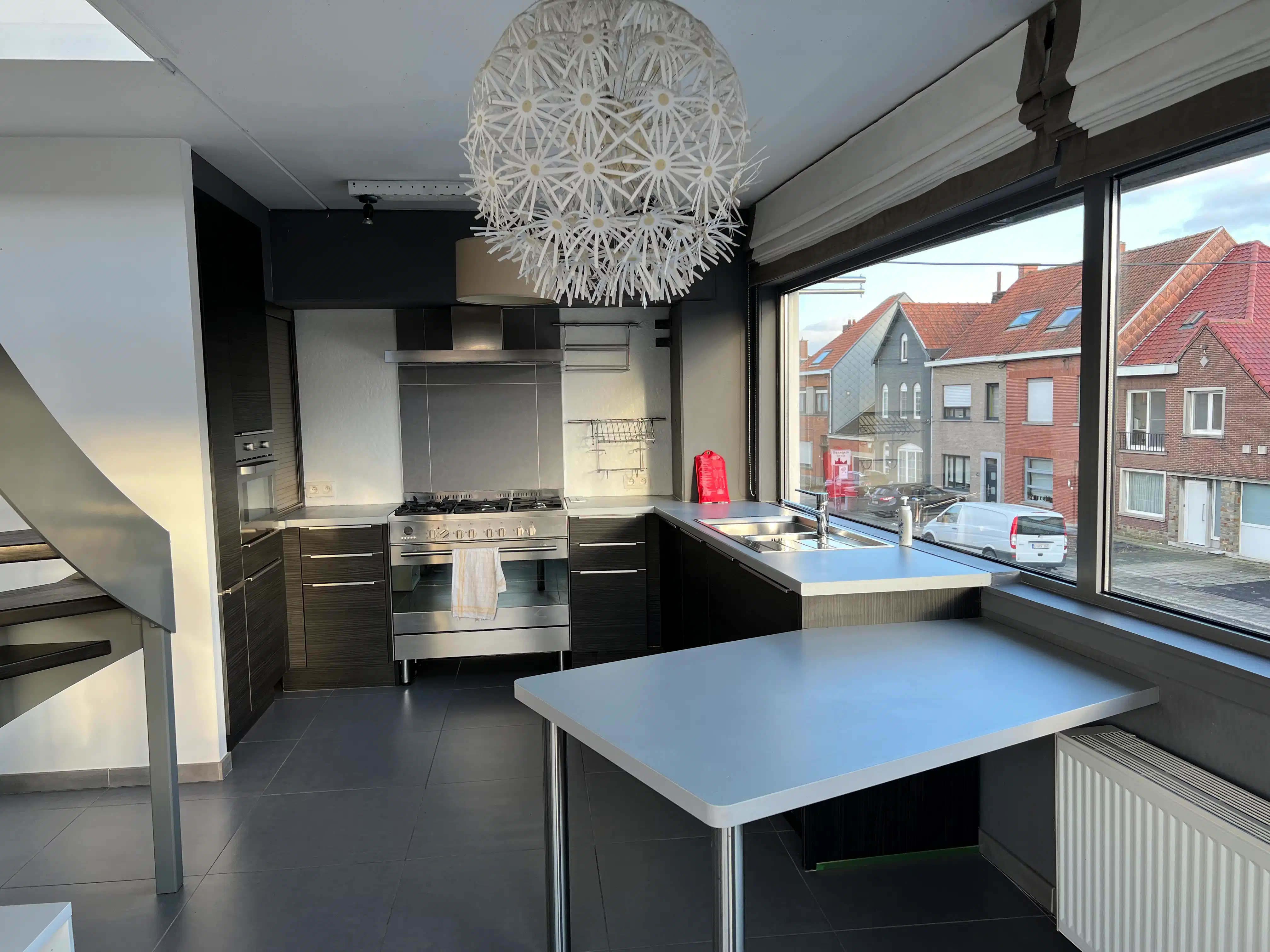 Ruimte voor kantoor en handelszaak met studio foto 10