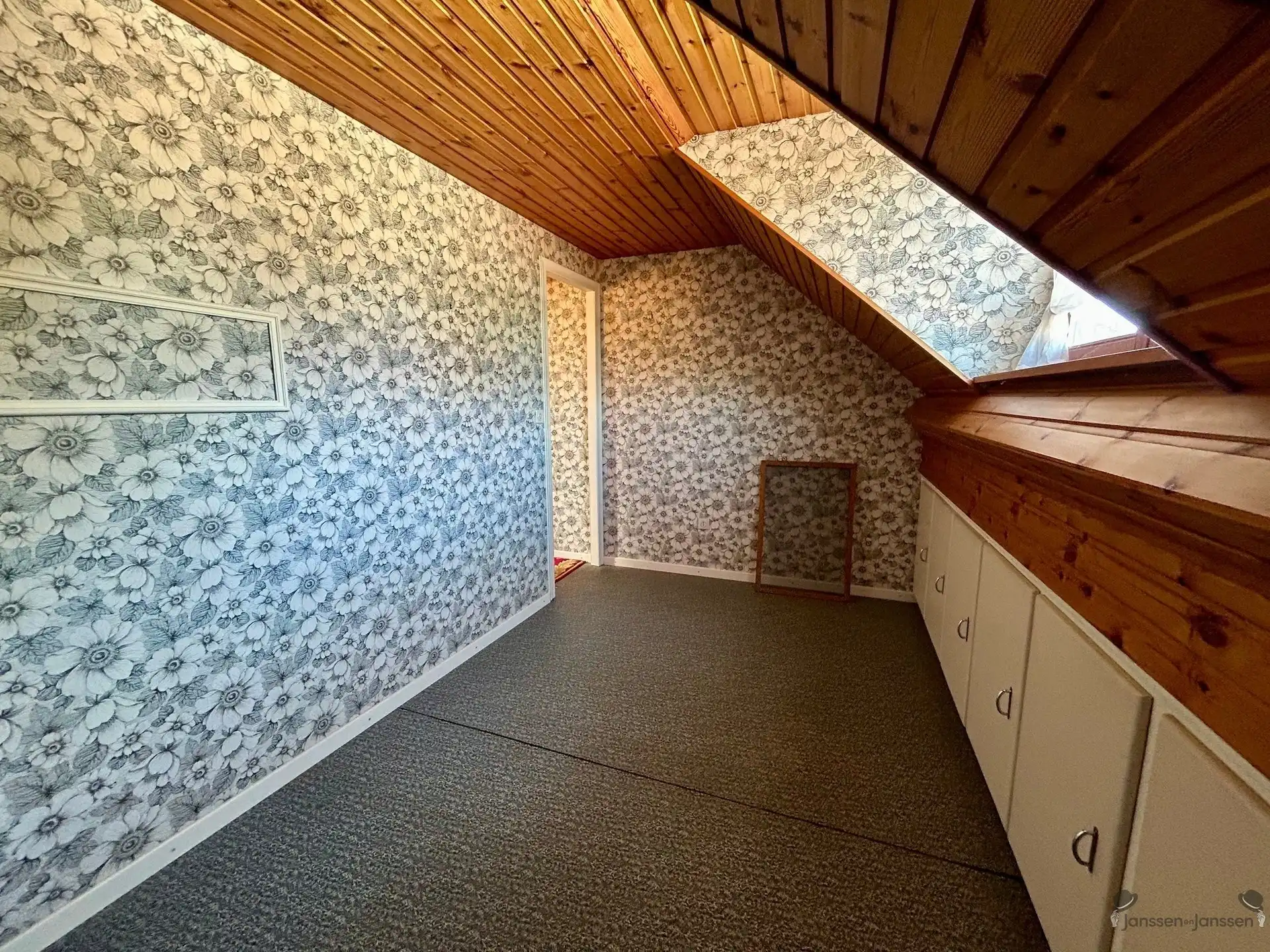 Ruime renovatiewoning gelegen in Hartje Hamm foto 16