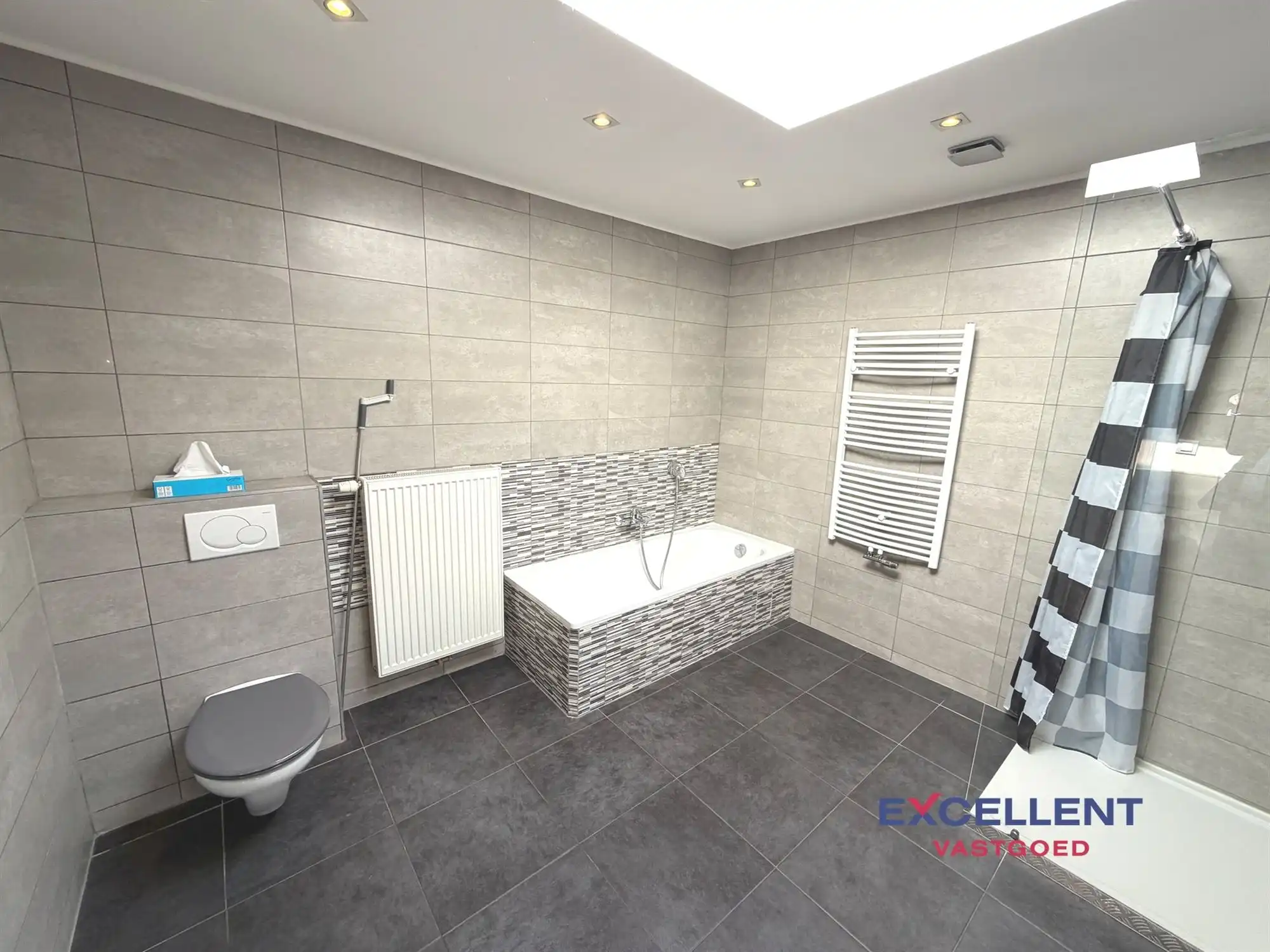 Instapklaar huis met 3 slpk en tuin te huur Aalst foto 5