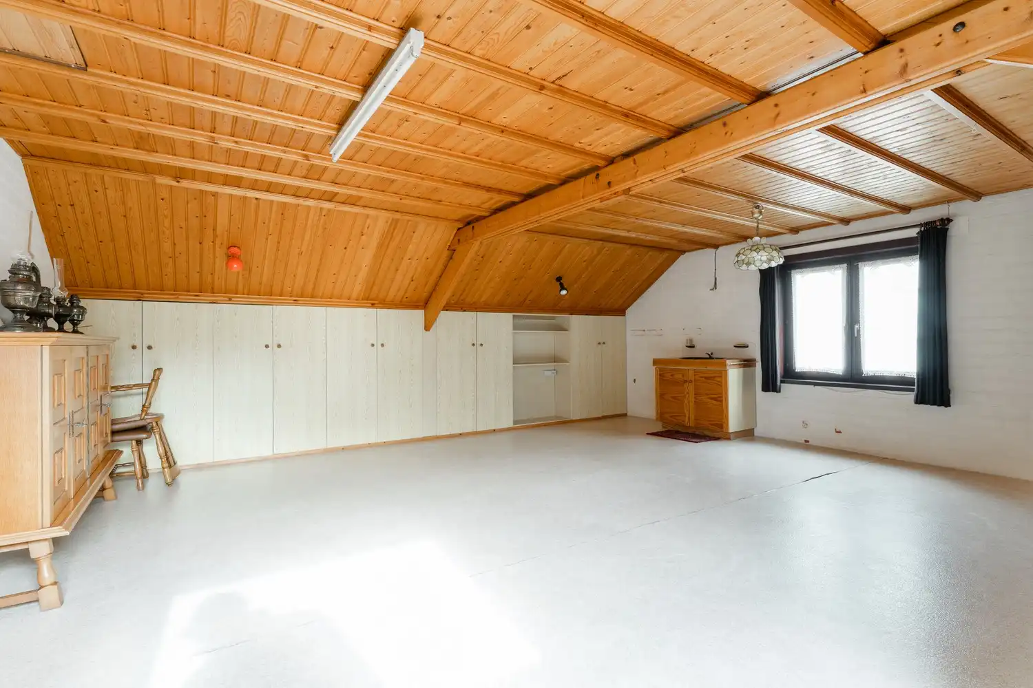 Karaktervolle woning in het centrum van Hamont met een mooi perceel grond foto 29