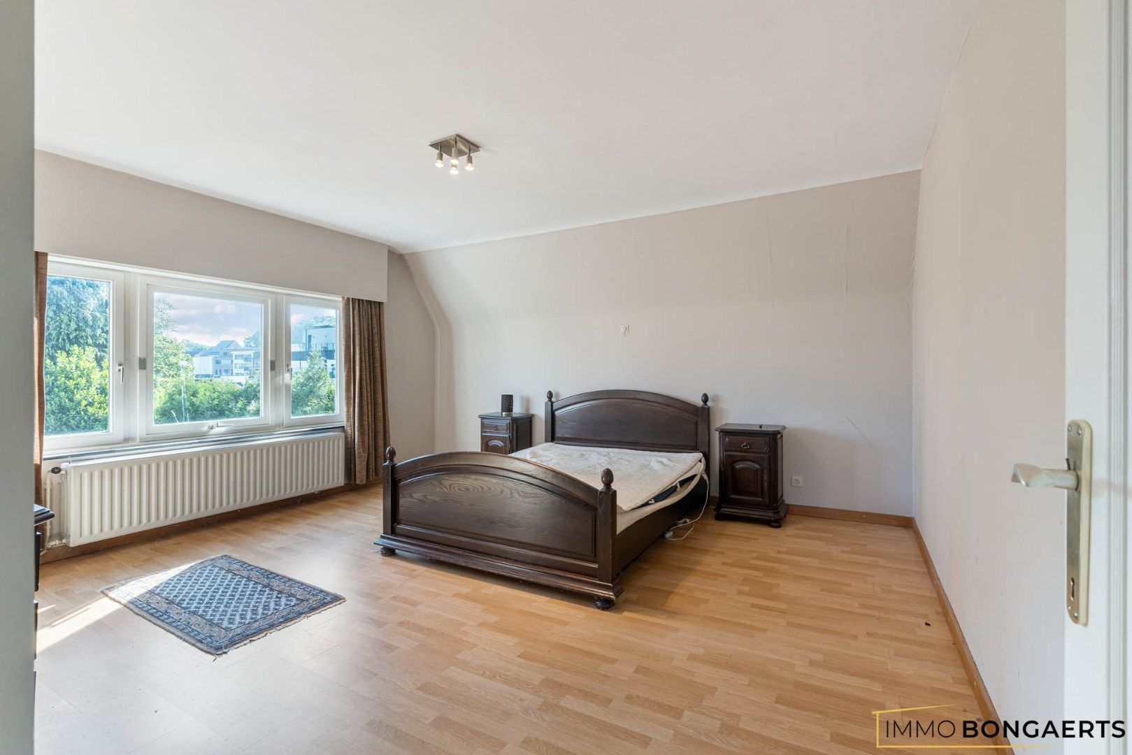 Rustig gelegen woning op een groot perceel foto 22