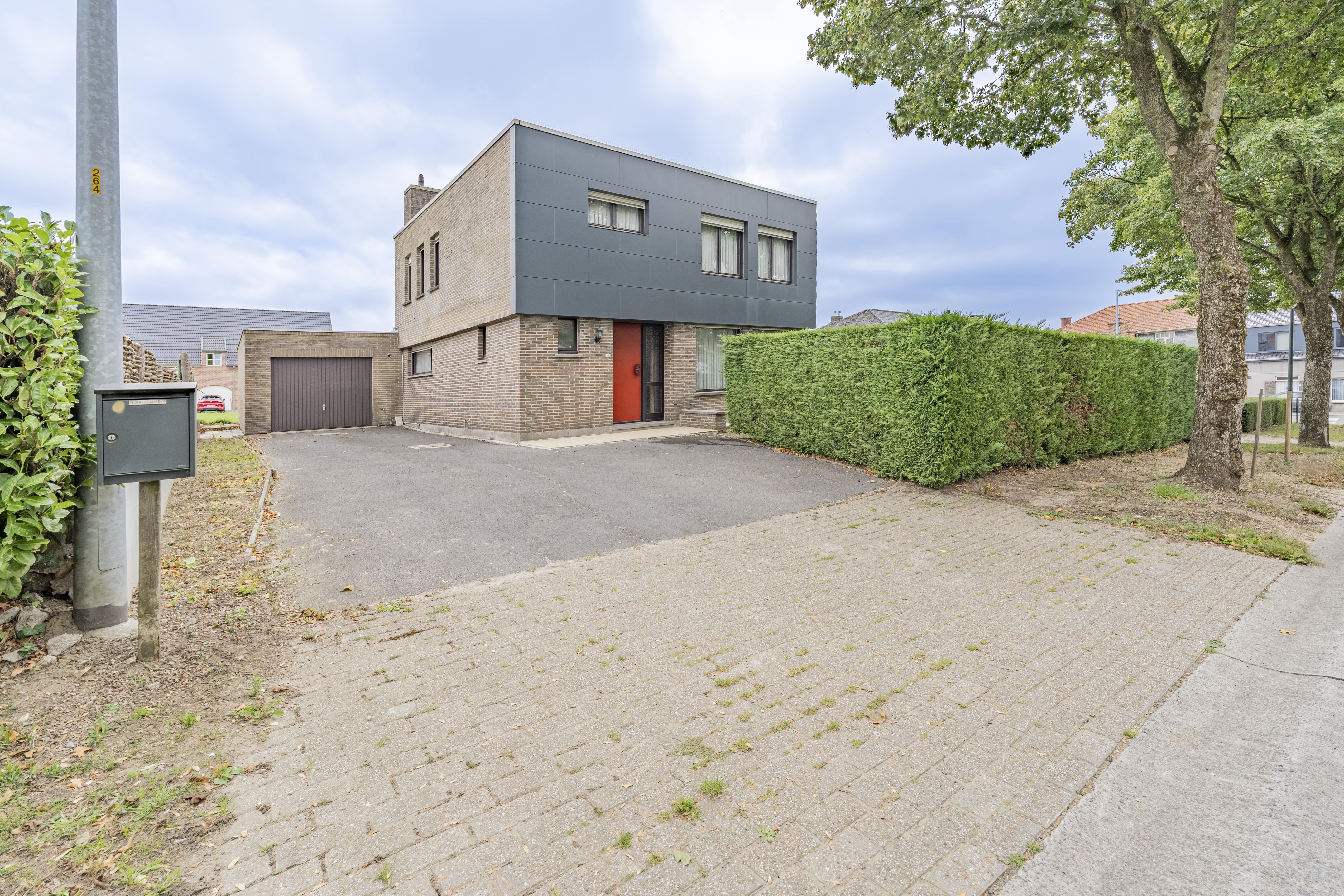 Hoofdfoto van de publicatie: Goed onderhouden open bebouwing met 3 slaapkamers nabij centrum Aalter