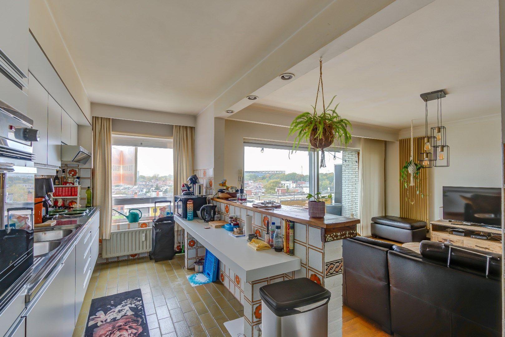 Ruim appartement met terras en 3 slaapkamers  foto 8