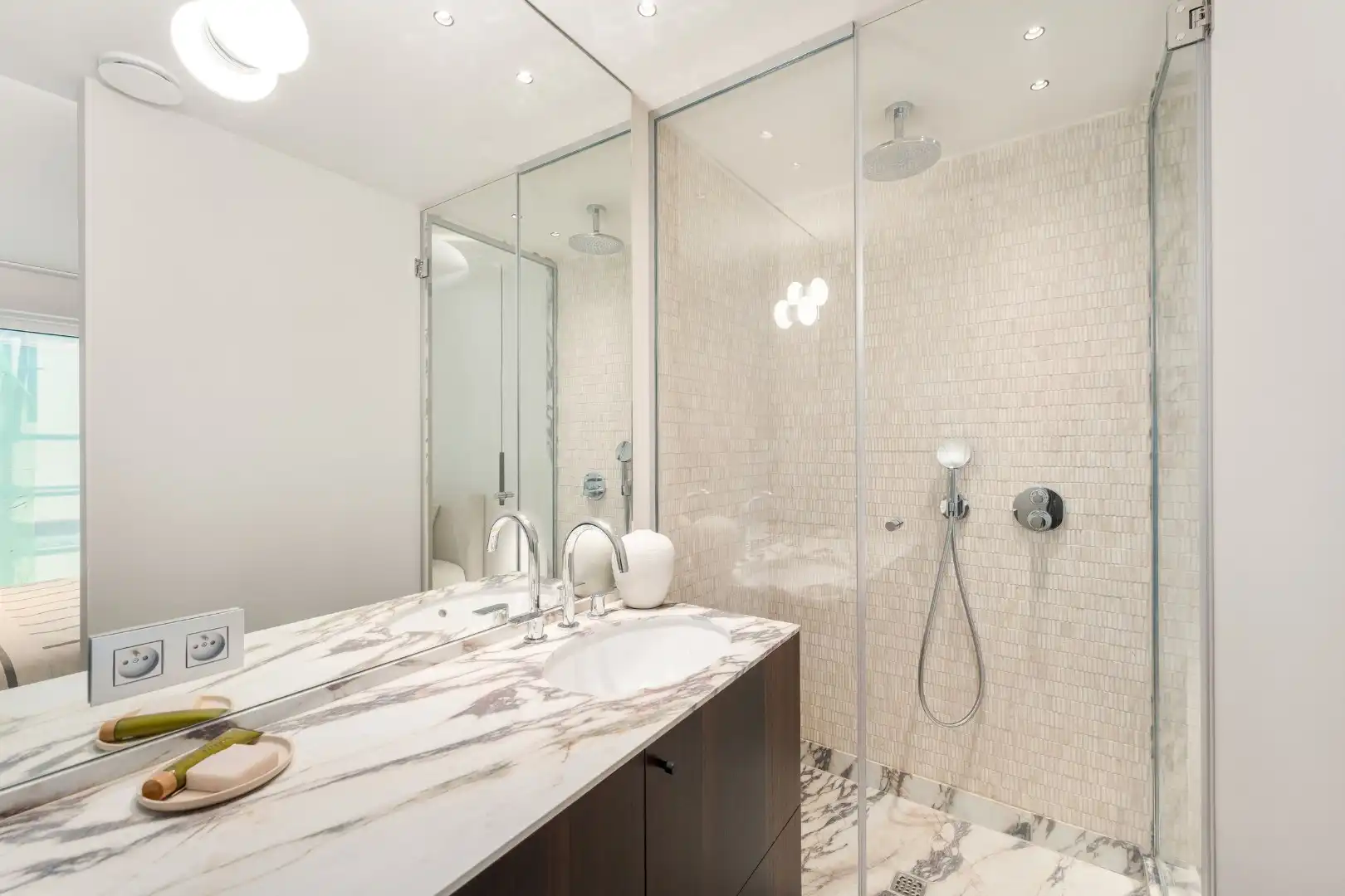 Subliem gerenoveerd appartement met open zicht  foto 18