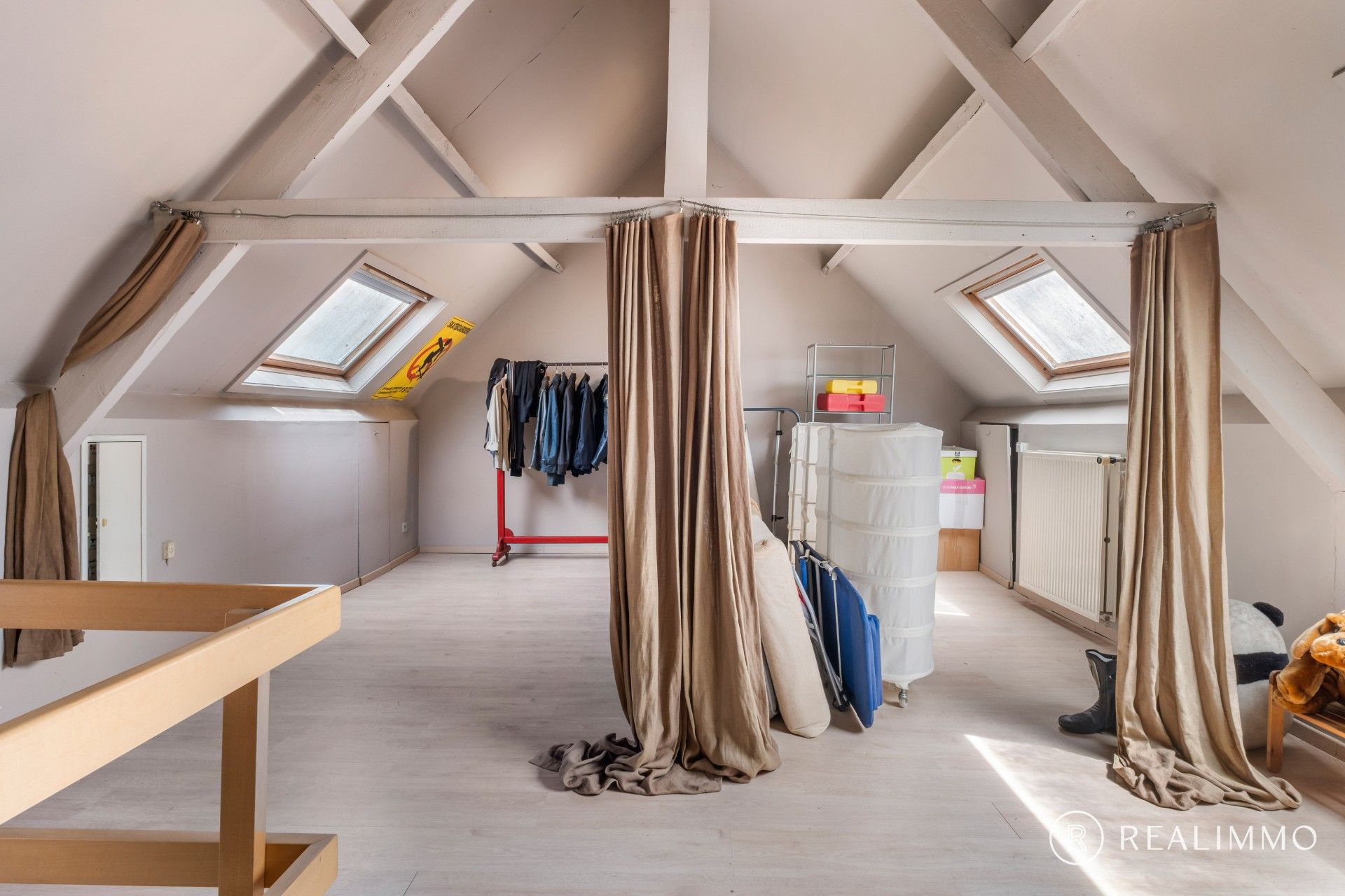 Uiterste commercieel gelegen handelswoning foto 19