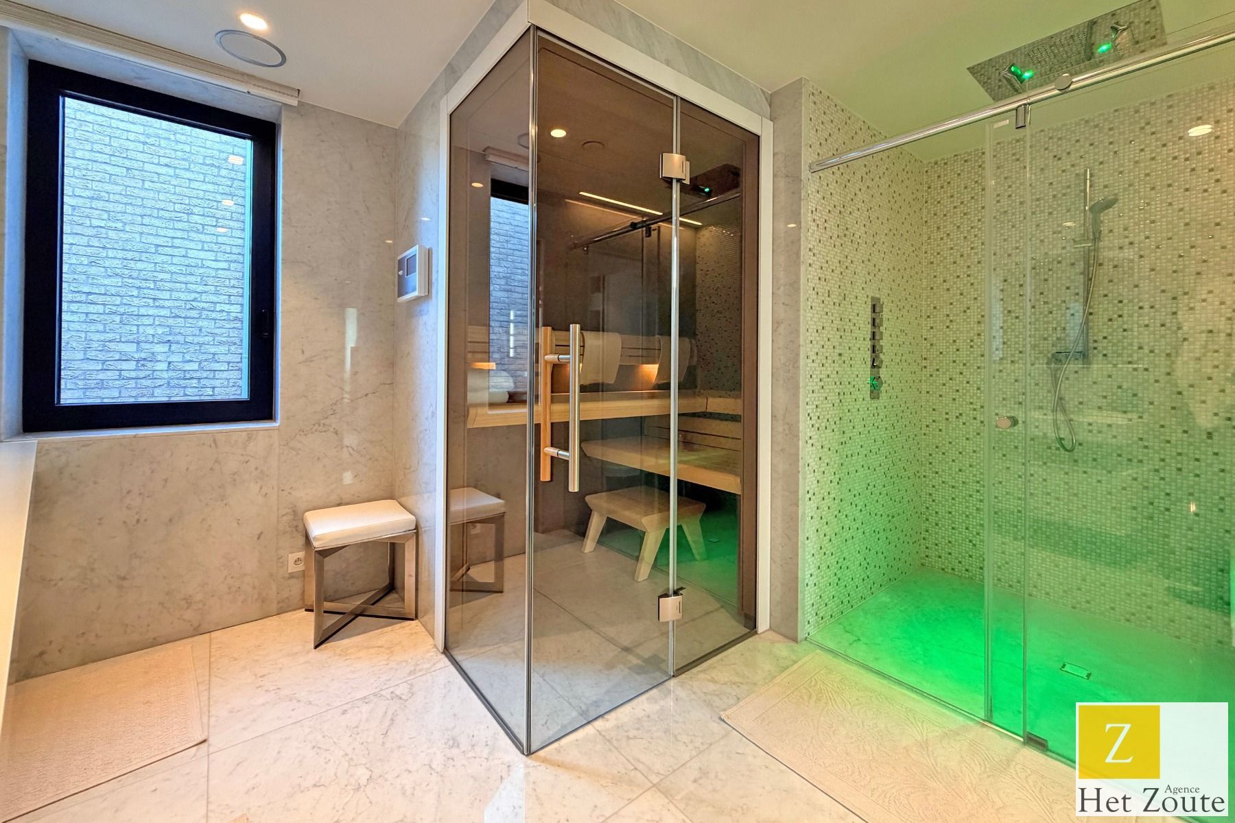 Uniek duplexappartement op enkele passen van de Zeedijk foto 8