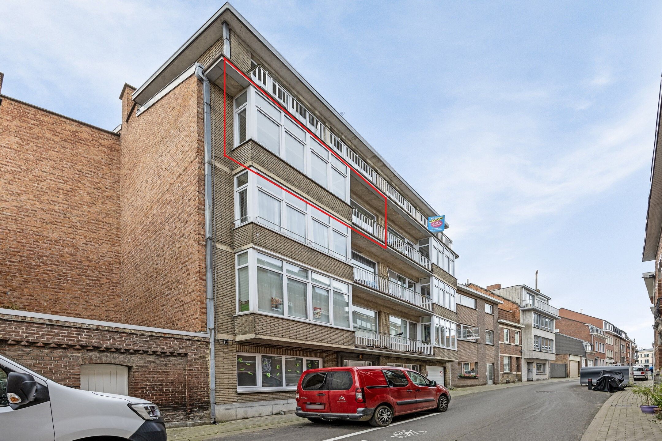 Instapklaar appartement met 2 slaapkamers in het centrum foto 2