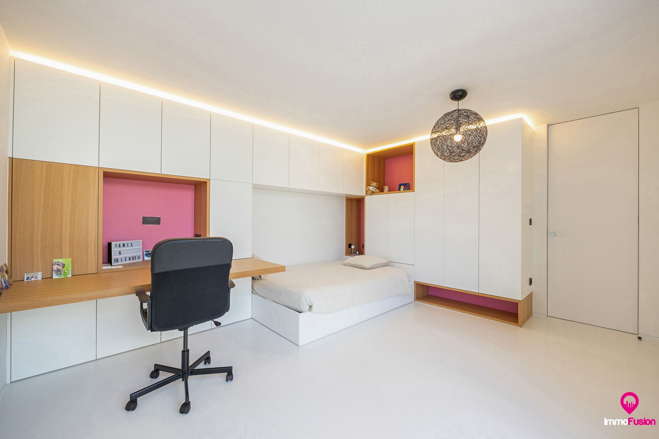 Luxe villa met poolhouse en hoogwaardige materialen! foto 36