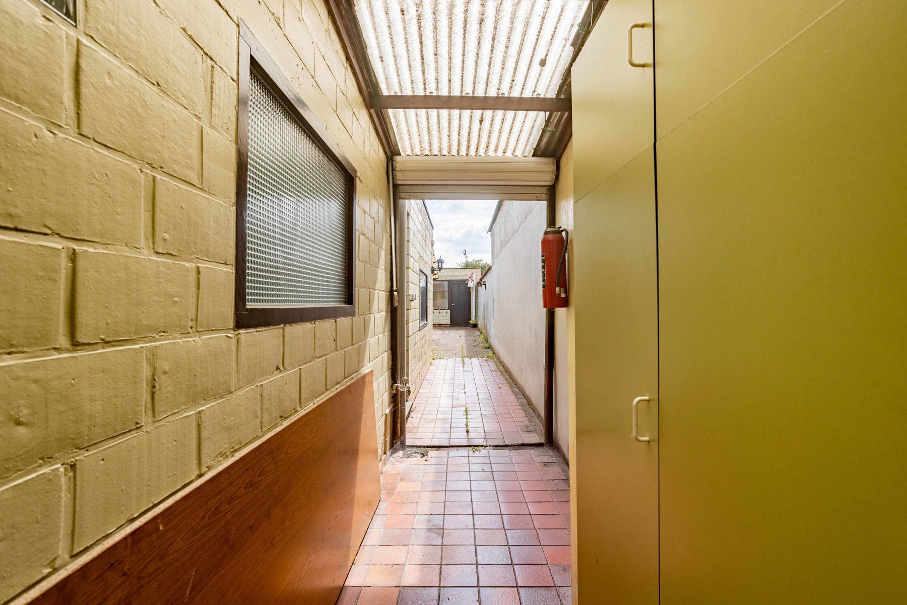Te koop: deels te renoveren woning  aan de rand van Aalst foto 20
