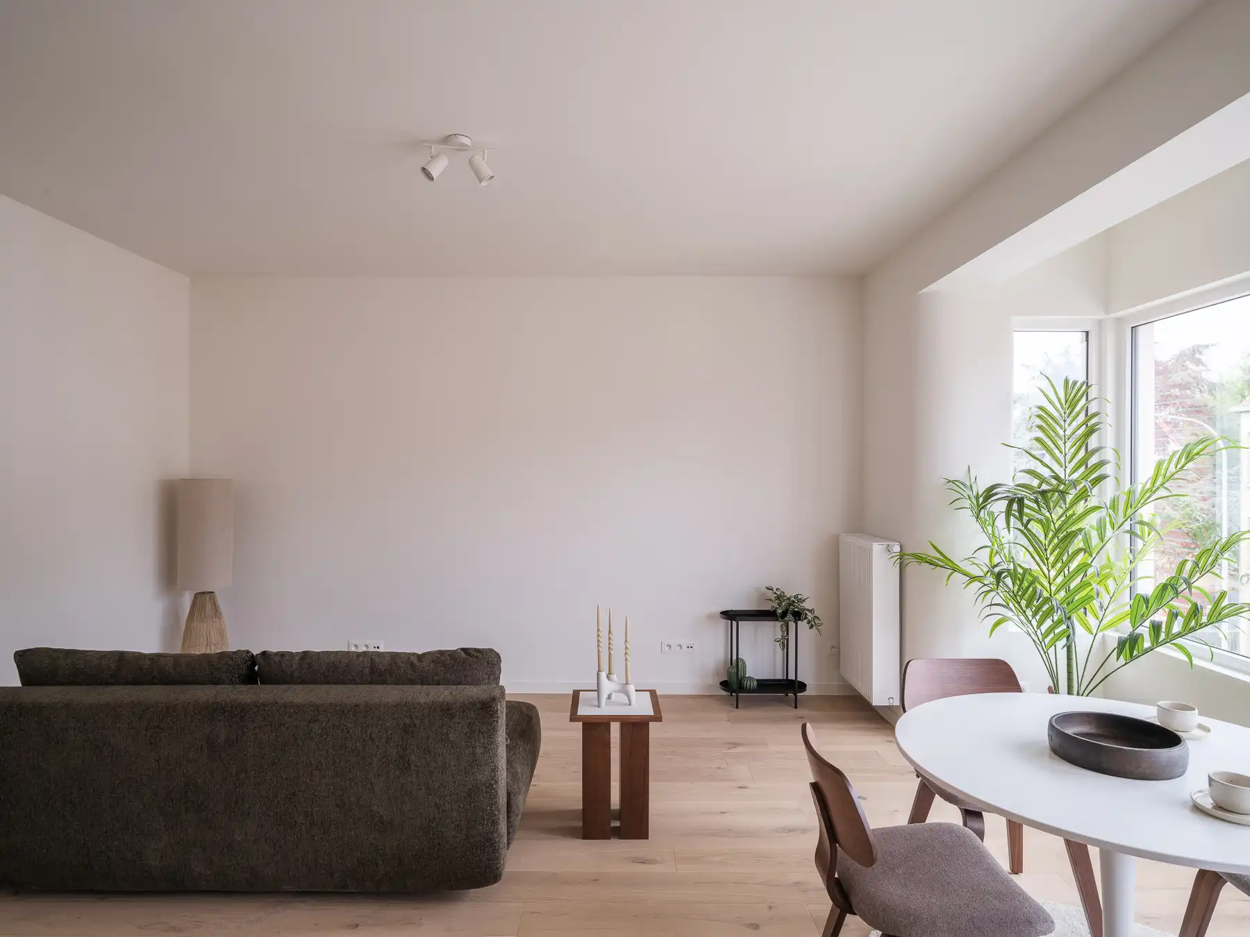 Kwalitatief gerenoveerd appartement nabij Dampoort foto 6