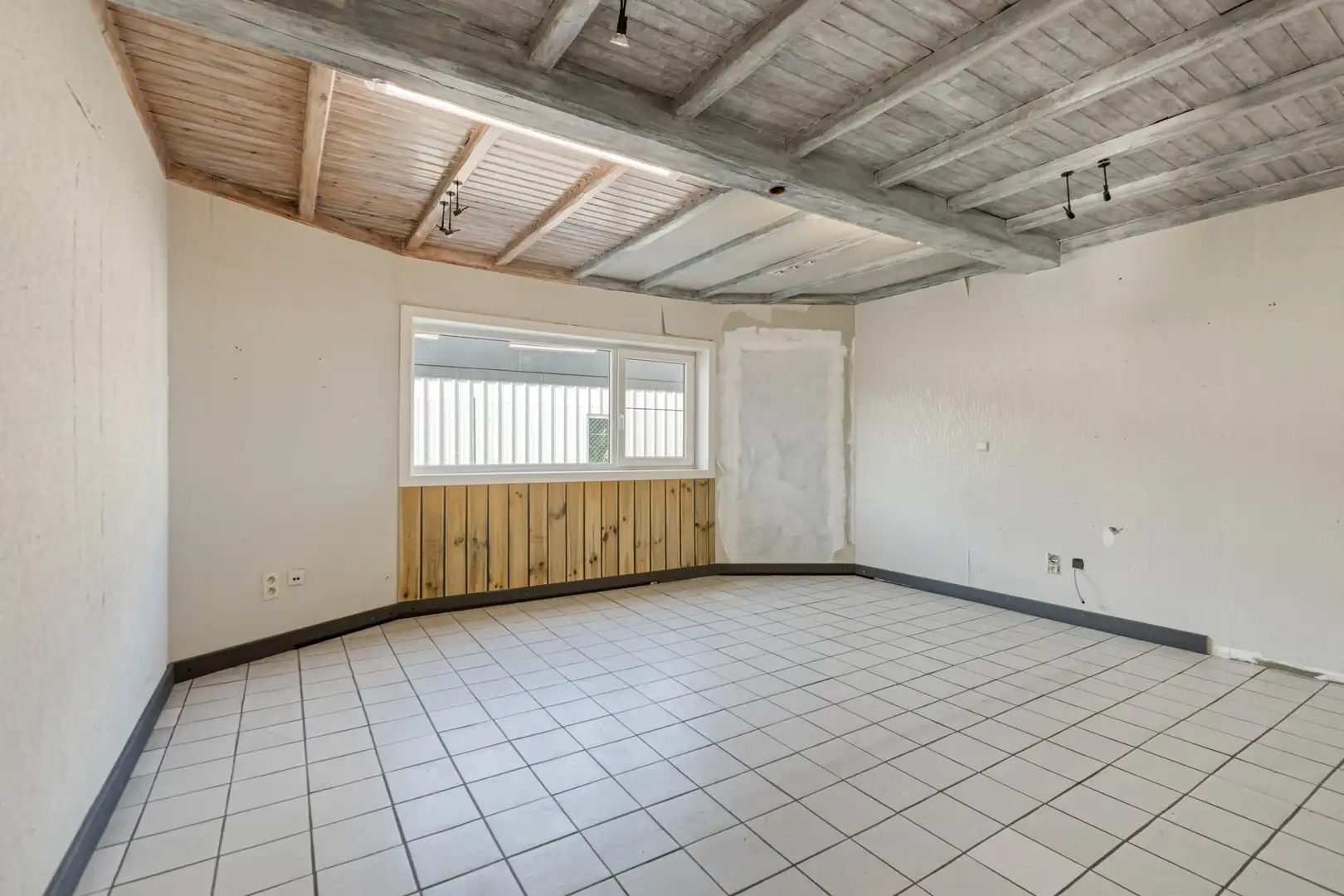 TE HUUR: Handelspand op toplocatie Hasseltweg foto 16