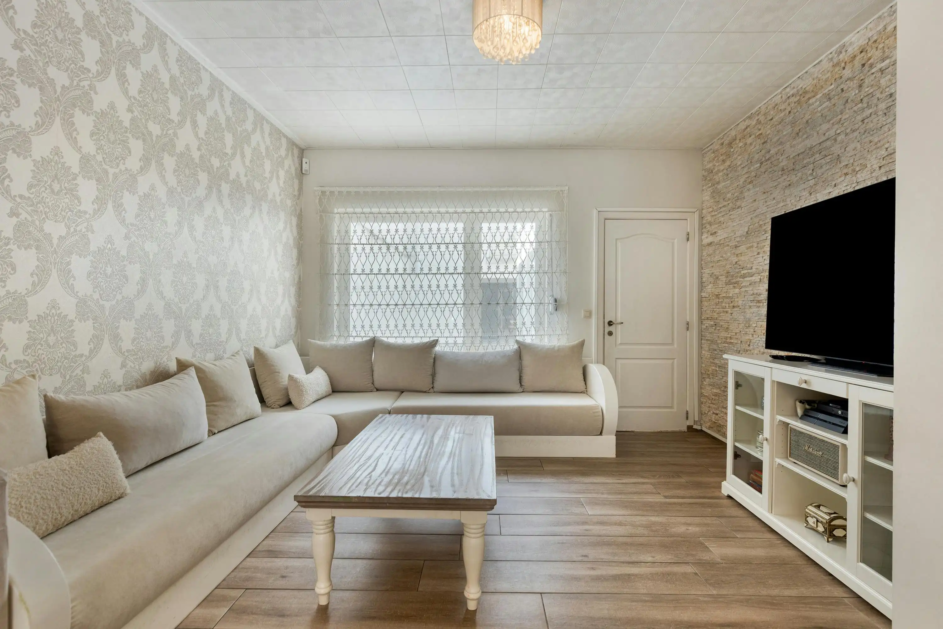 Instapklare woning met 3 ruime slaapkamers te koop in Boom foto 5