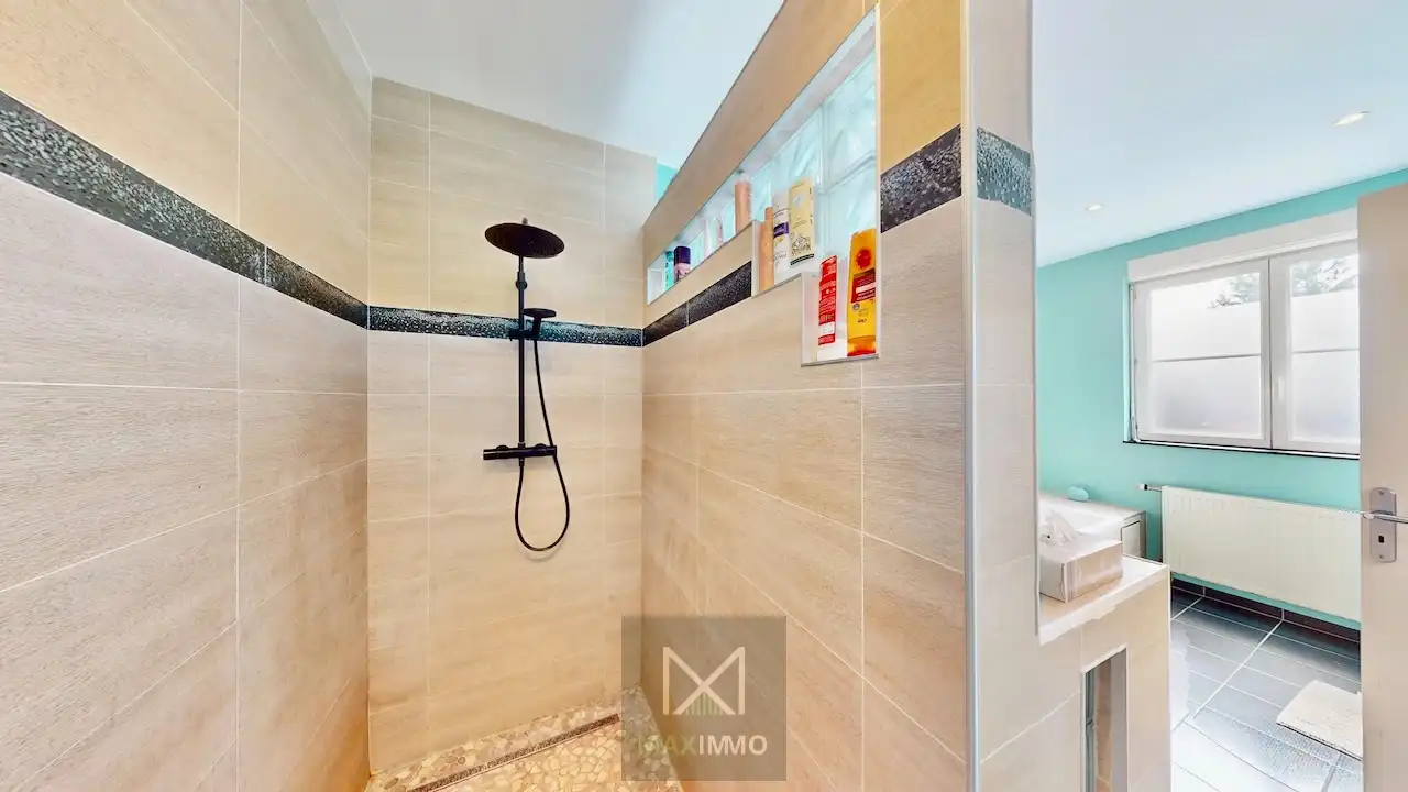 🏡 Instapklare woning te koop in Rekkem foto 10