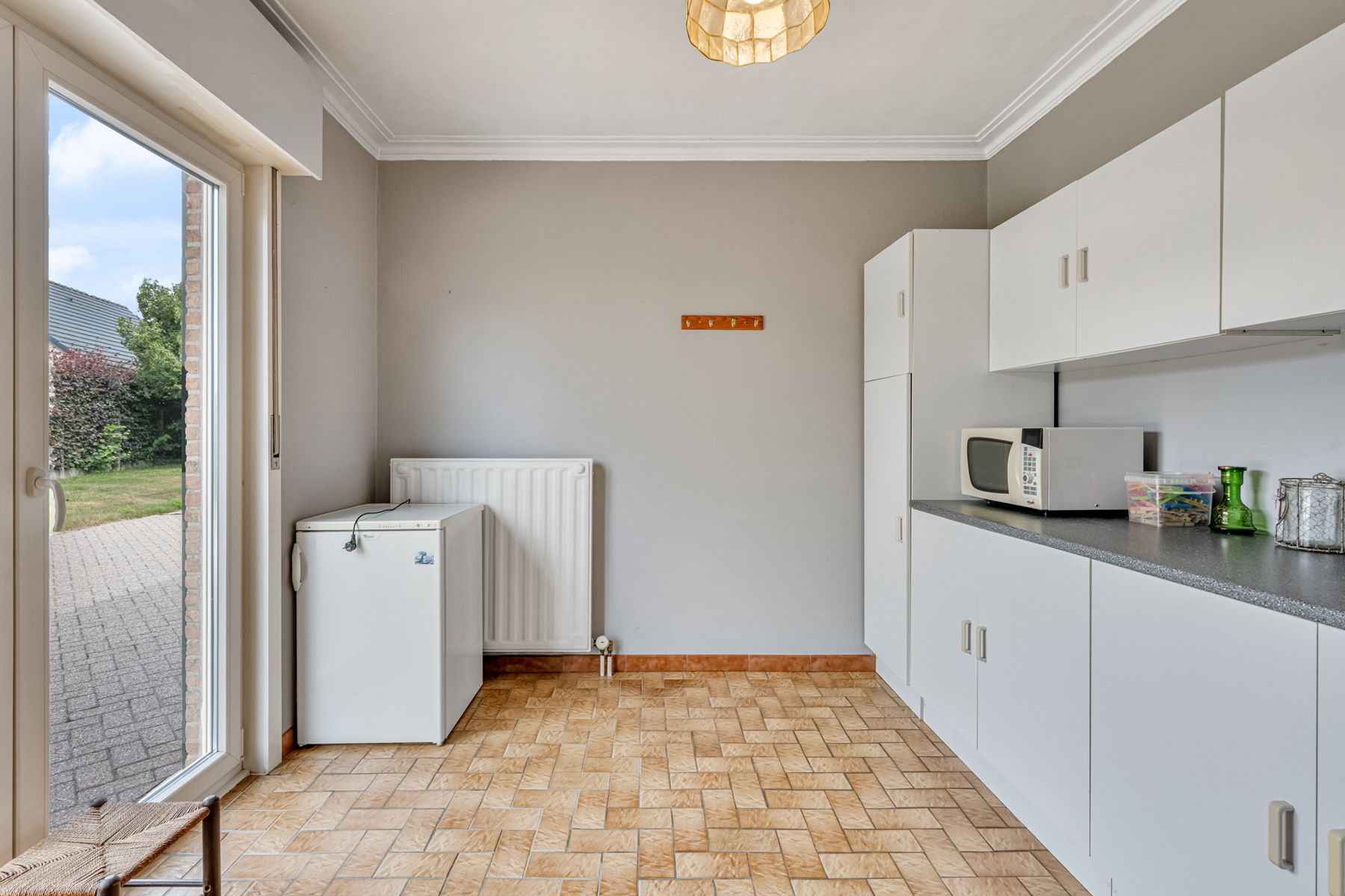 Rustig gelegen bungalow met bijhorende weide, stal en garage foto 18