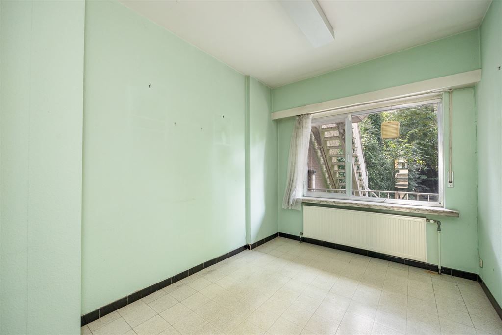  Ruime, karaktervolle bel-etage met grote tuin foto 3