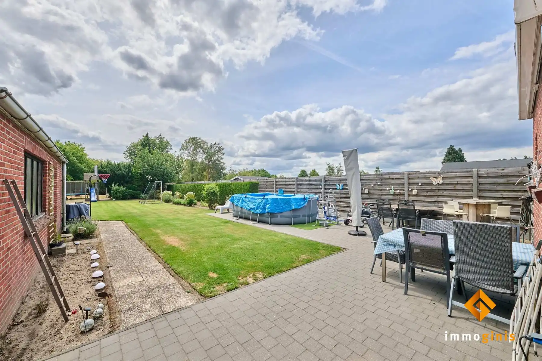 Instapklare woning met 2 slaapkamers op een perceel van 11a11ca, op een groene locatie.  foto 21