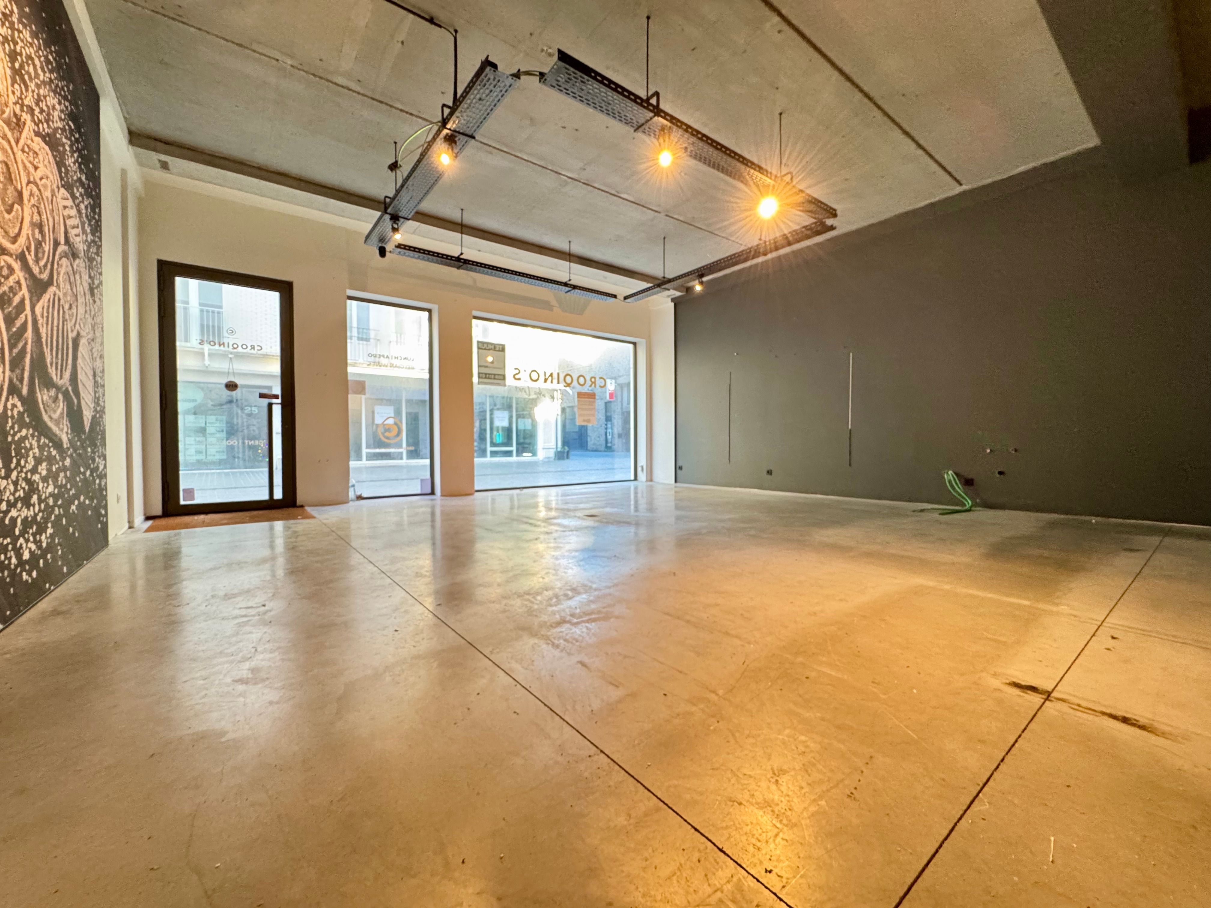 Handelsgelijkvloers 75m² foto 4