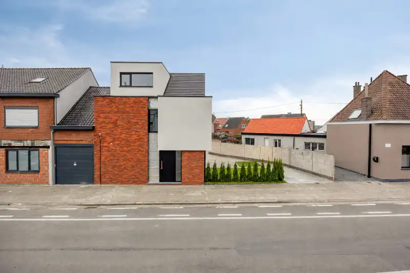 Een architecturale blikvanger met karakter foto {{pictureIndex}}