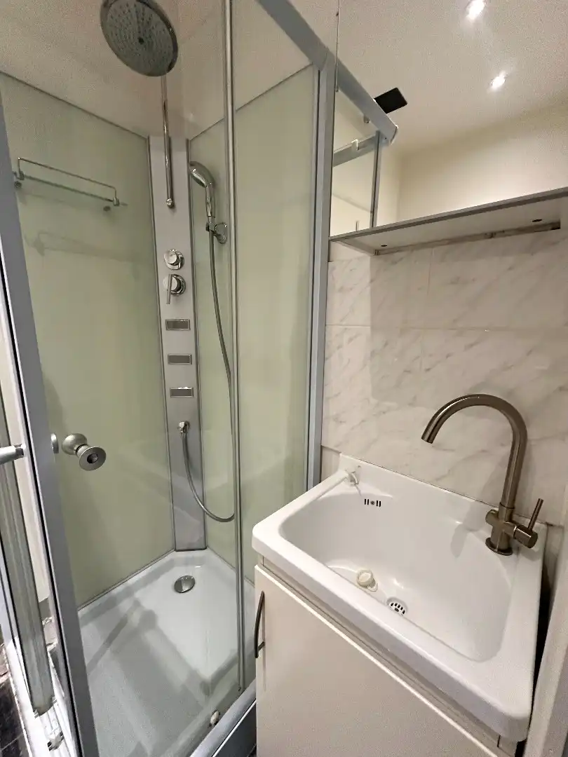 Instapklaar huis vlakbij het centrum van Hasselt! foto 8