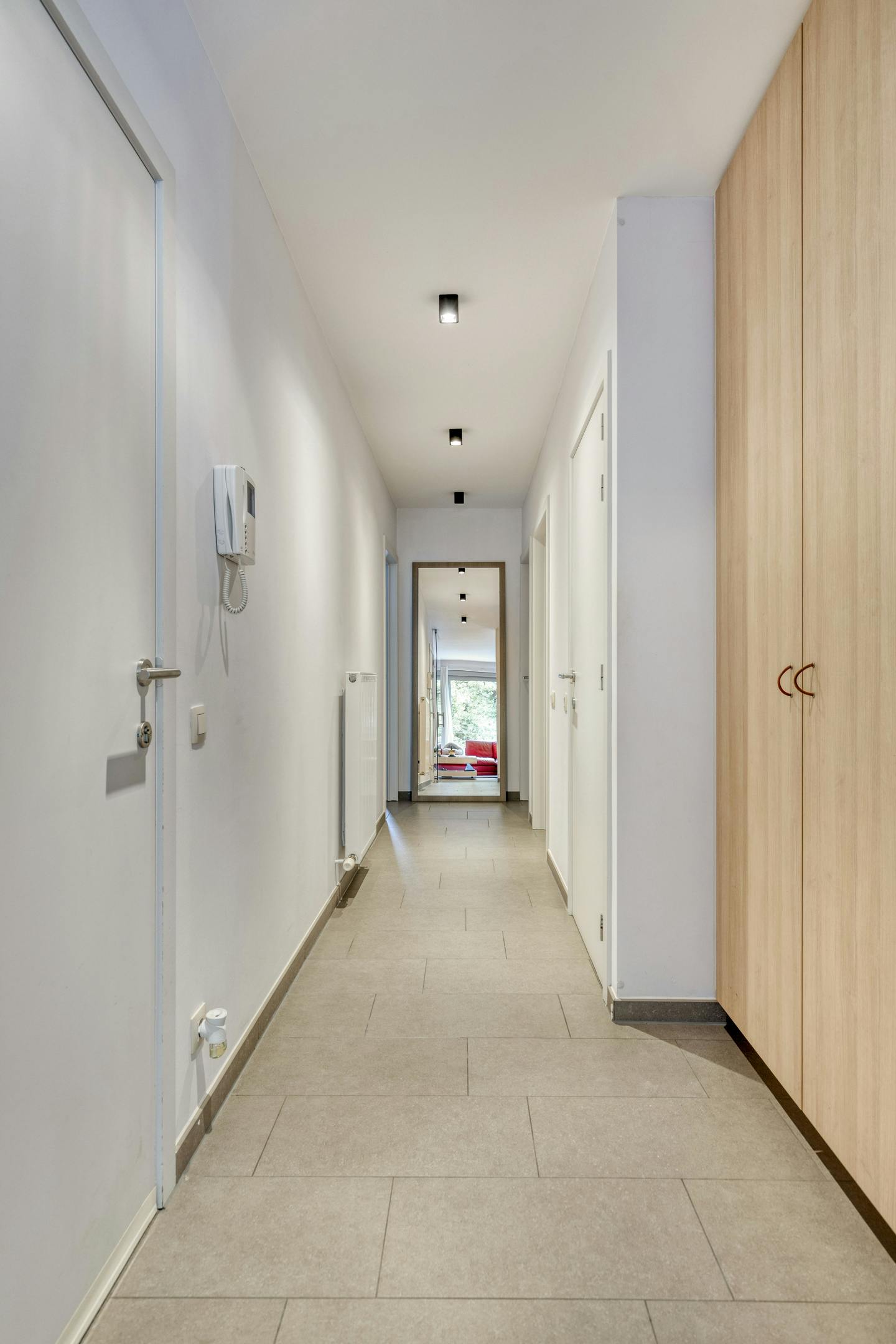 Ruim appartement met 2 slpk en garage te koop in Brasschaat foto 12