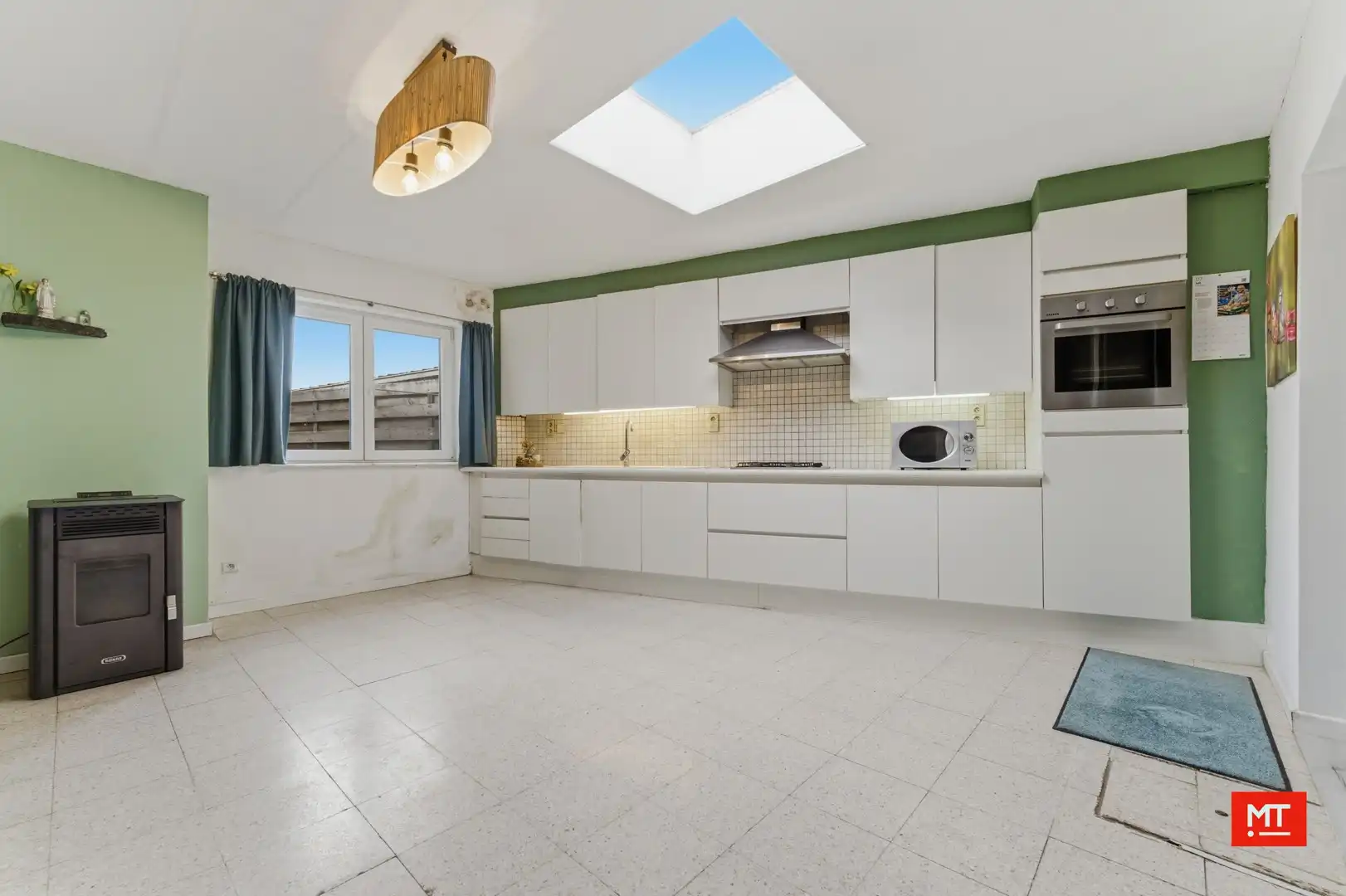 Te renoveren woning met 3 slaapkamers (5 mogelijk) en stadstuin in Bikschote foto 5