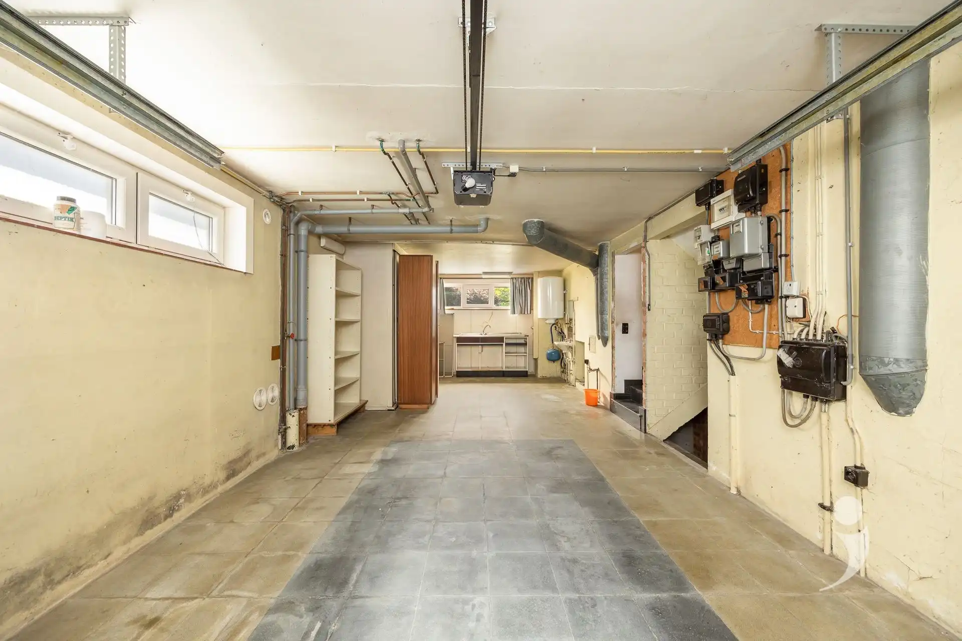 Te renoveren woning op een zonnig perceel foto 27