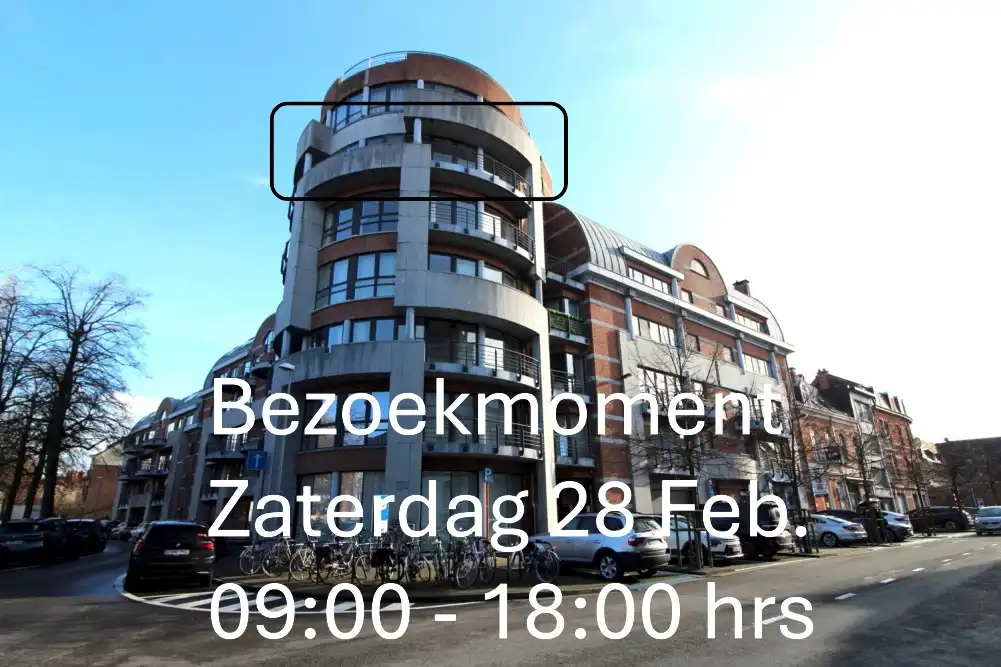 RIANT APPARTEMENT OP TOPLOCATIE TE LEUVEN CENTRUM foto {{pictureIndex}}