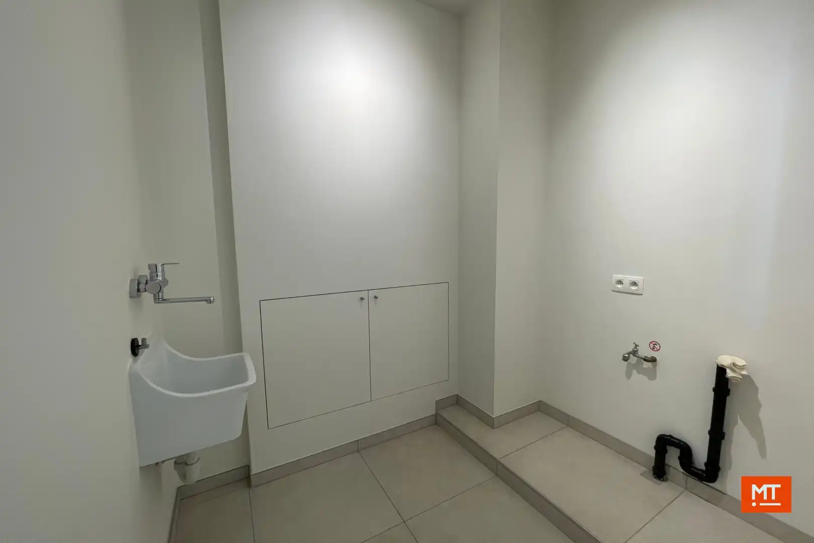 Gelijkvloers appartement met 2 slaapkamers en garage foto 10