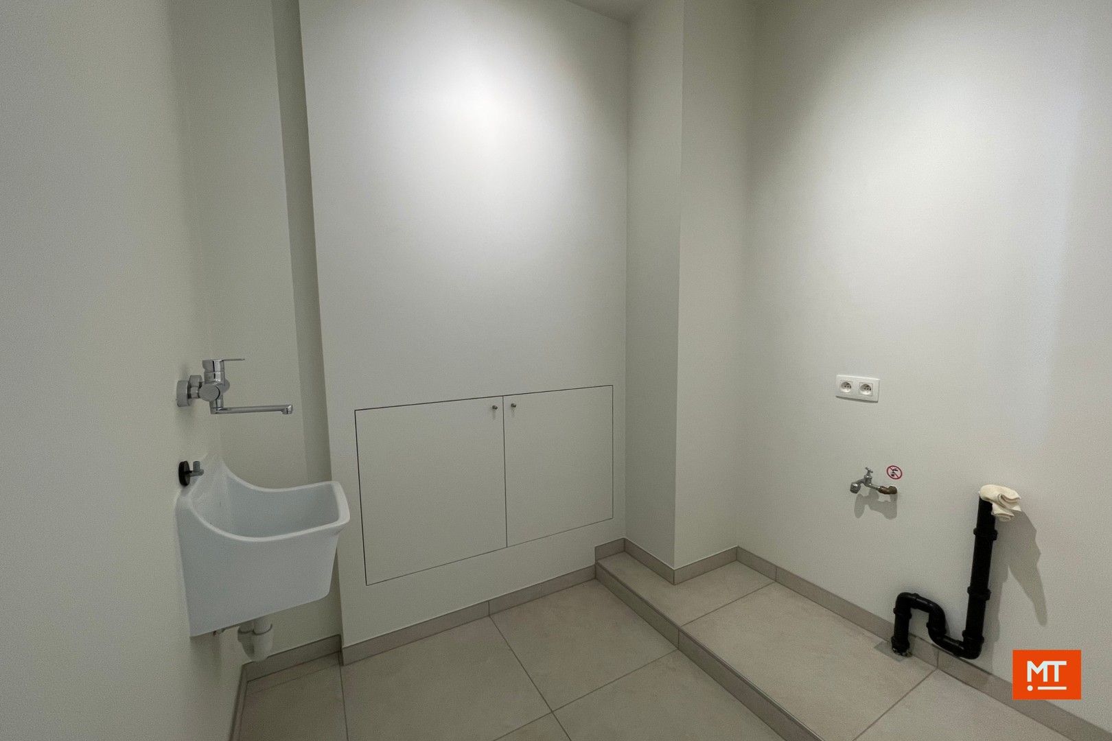 Gelijkvloers appartement met 2 slaapkamers en garage foto 10