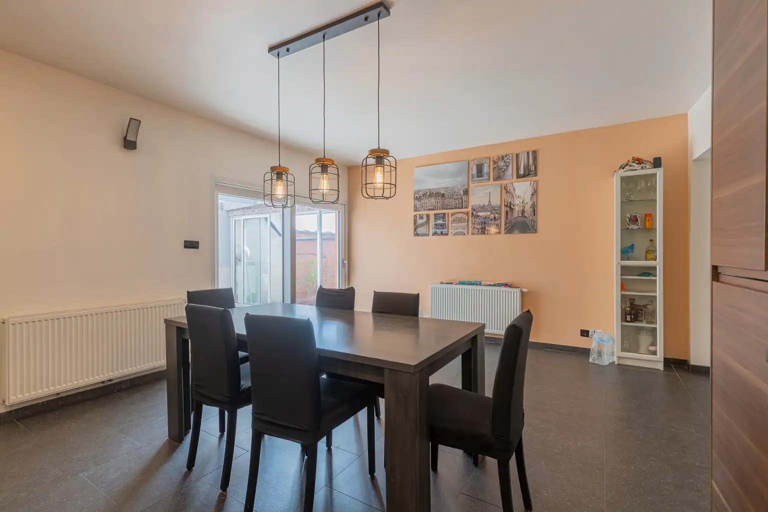 Gerenoveerde woning op wandelafstand van het centrum! foto 10