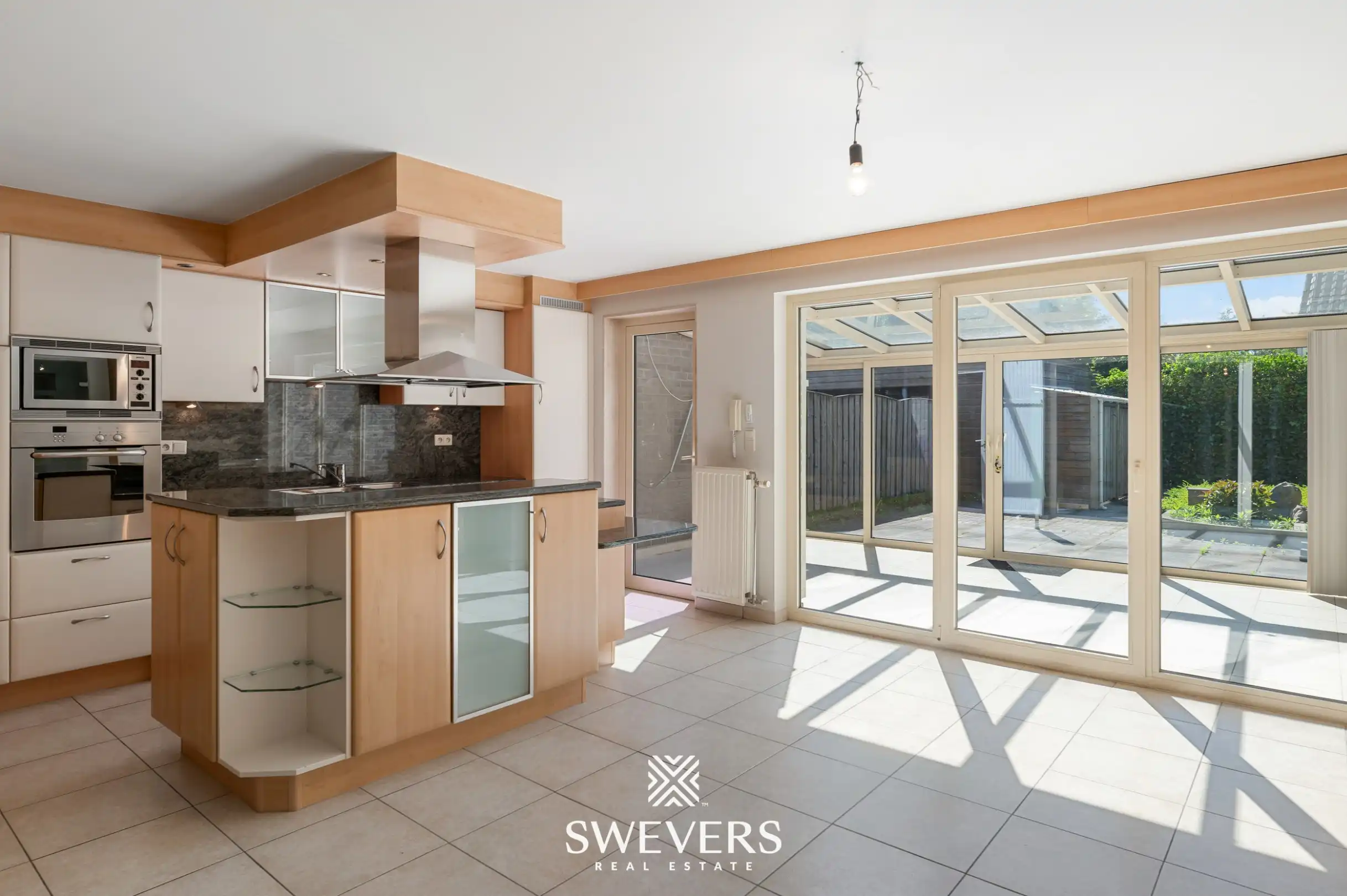 Gelijkvloers appartement met twee slaapkamers, ruime veranda en terras te Bree foto 9