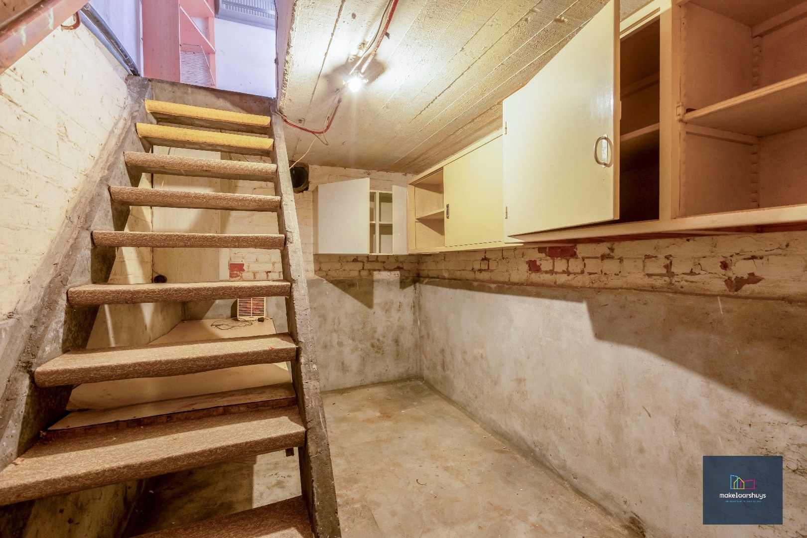 Gunstig gelegen woning met tuin en garage foto 24