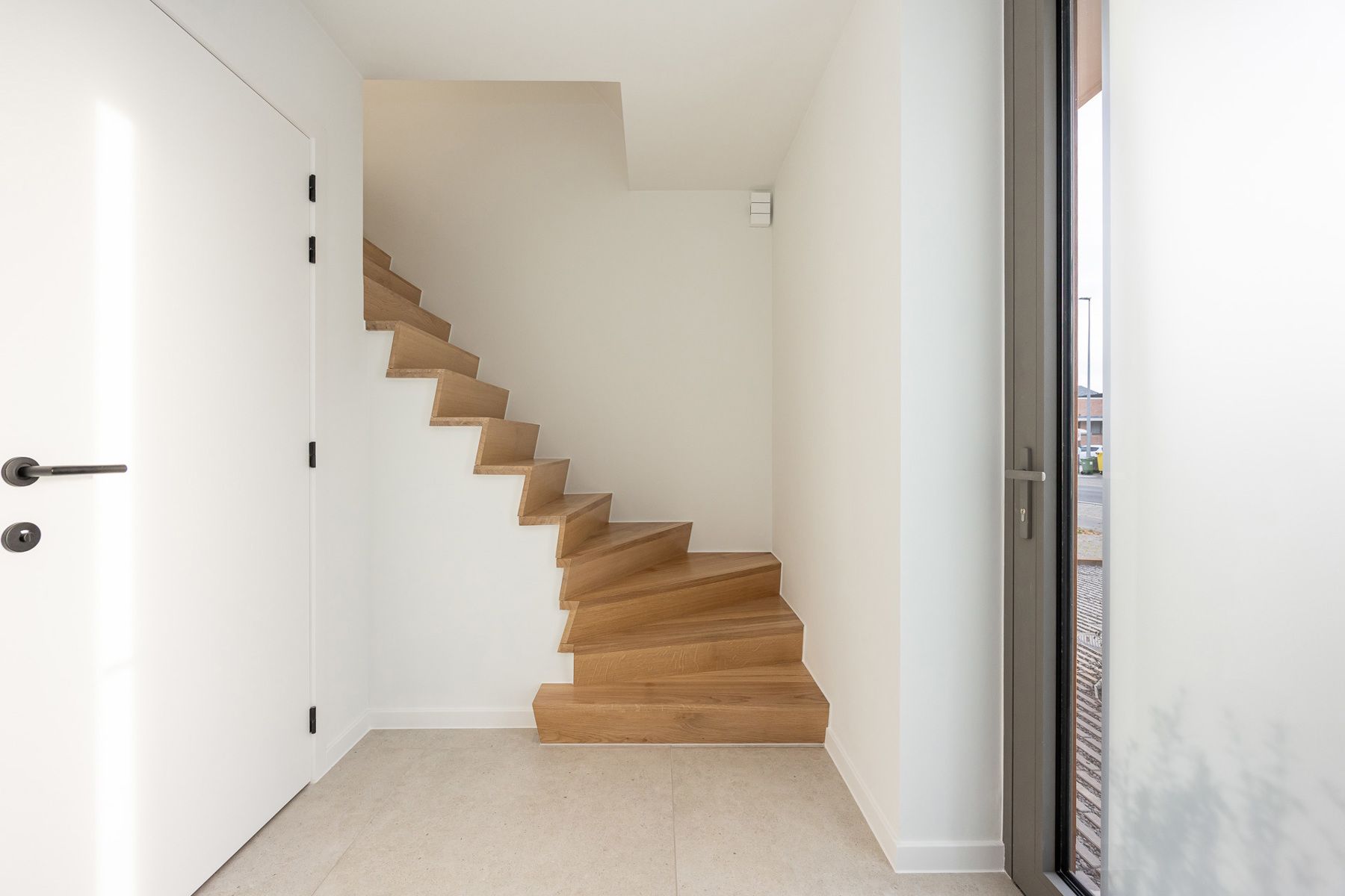 Luxe BEN woning met 4slk en 2bdk foto 3