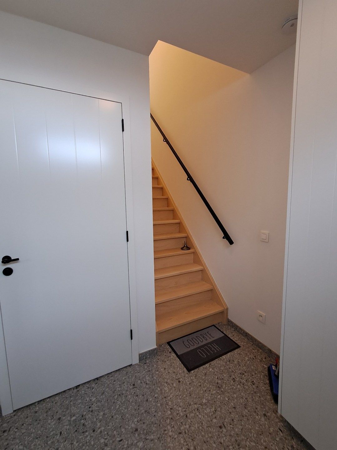 Ruime woning te Dudzele! foto 6