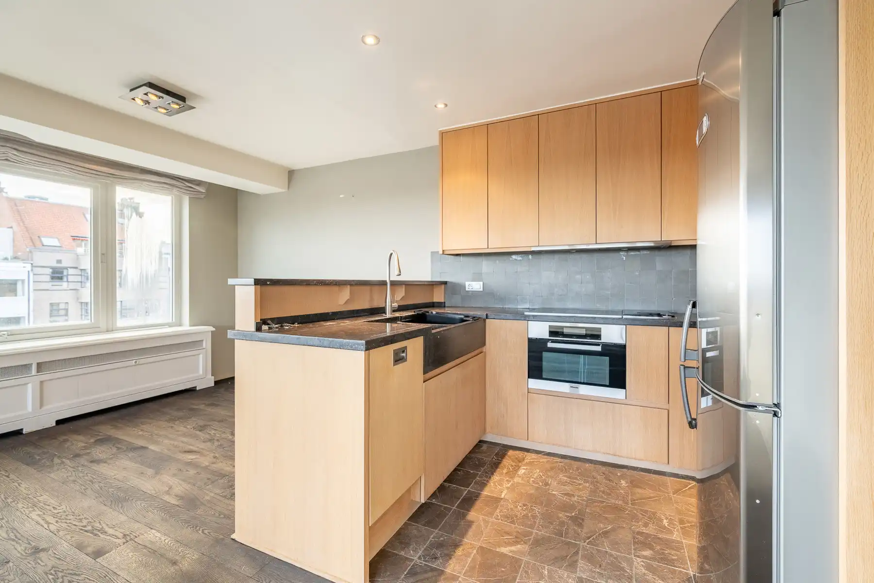 Hoekappartement op topligging met open zichten foto 5