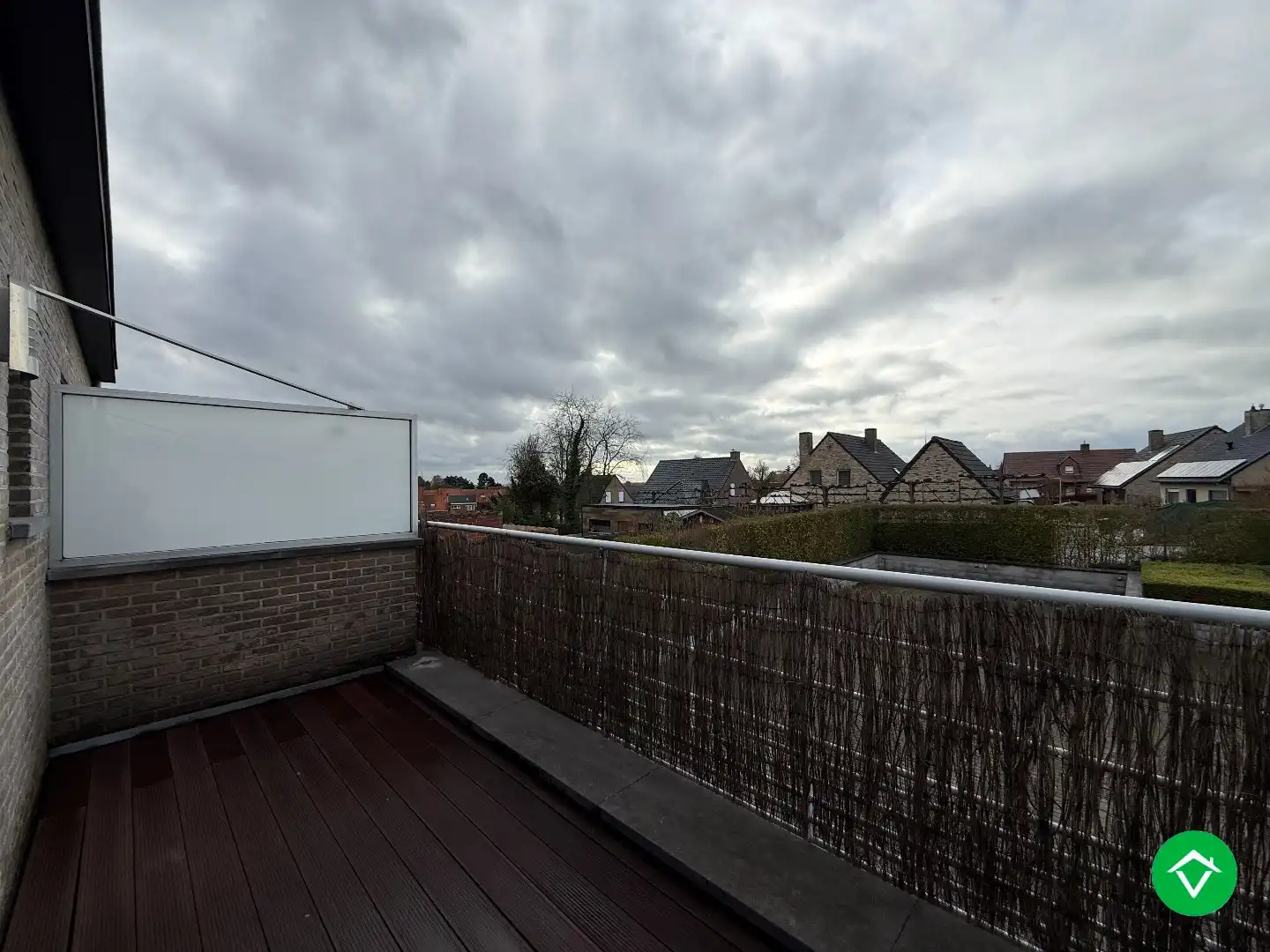 Duplexappartement met twee slaapkamers, zonneterras en parking te Moorslede  foto 9