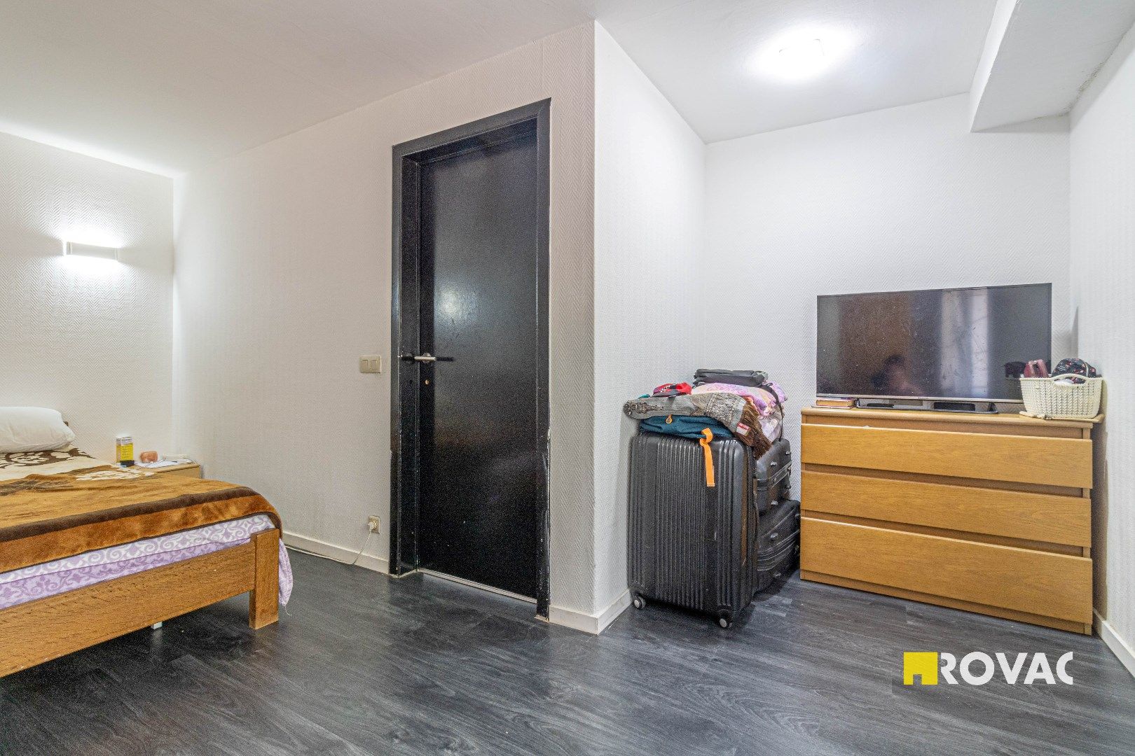 Ruime woning met 3 slaapkamers en dakterras in centrum Roeselare foto 15