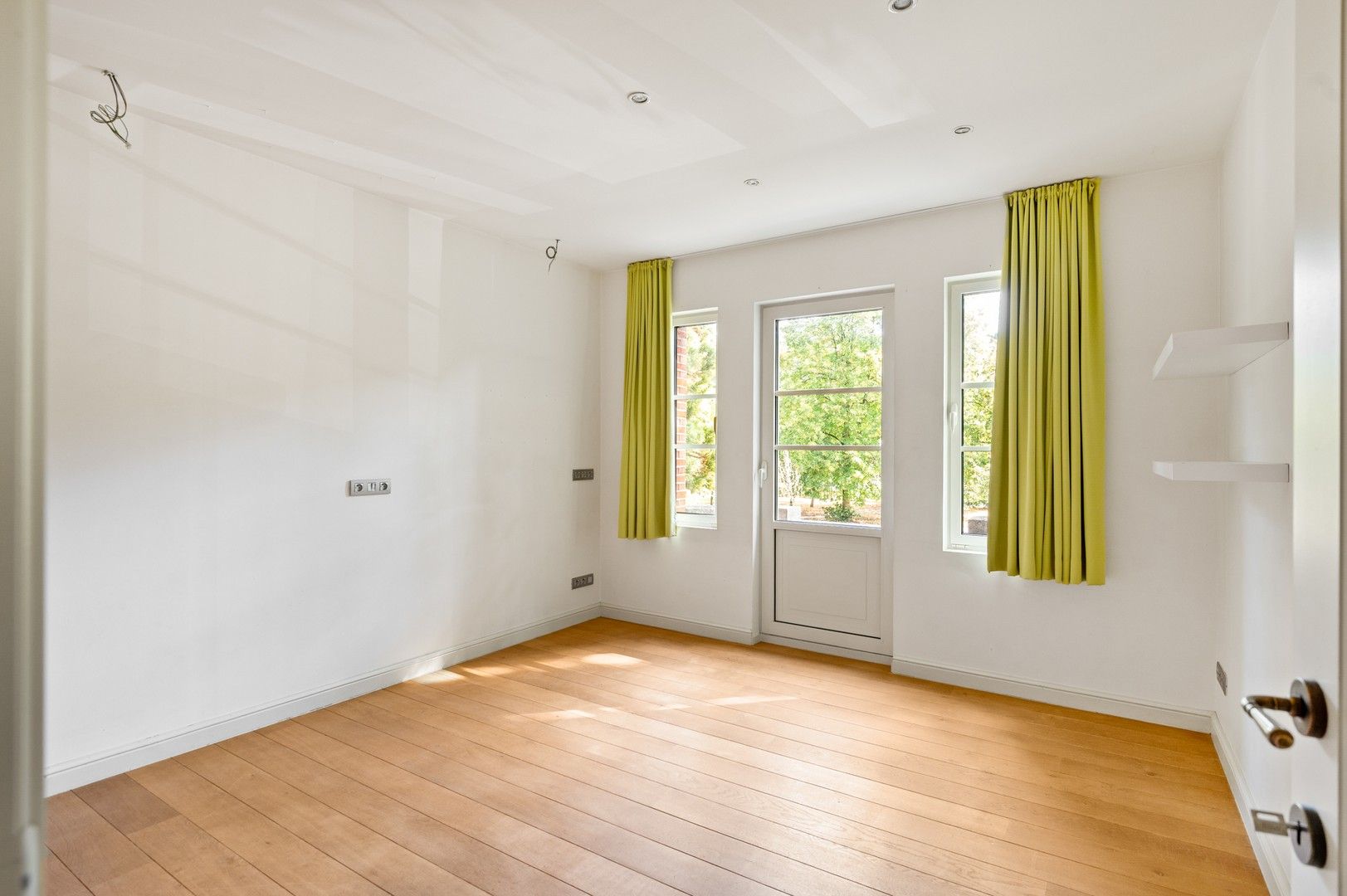 Charmante villa in gegeerde woonwijk Koningshof te Schoten foto 17