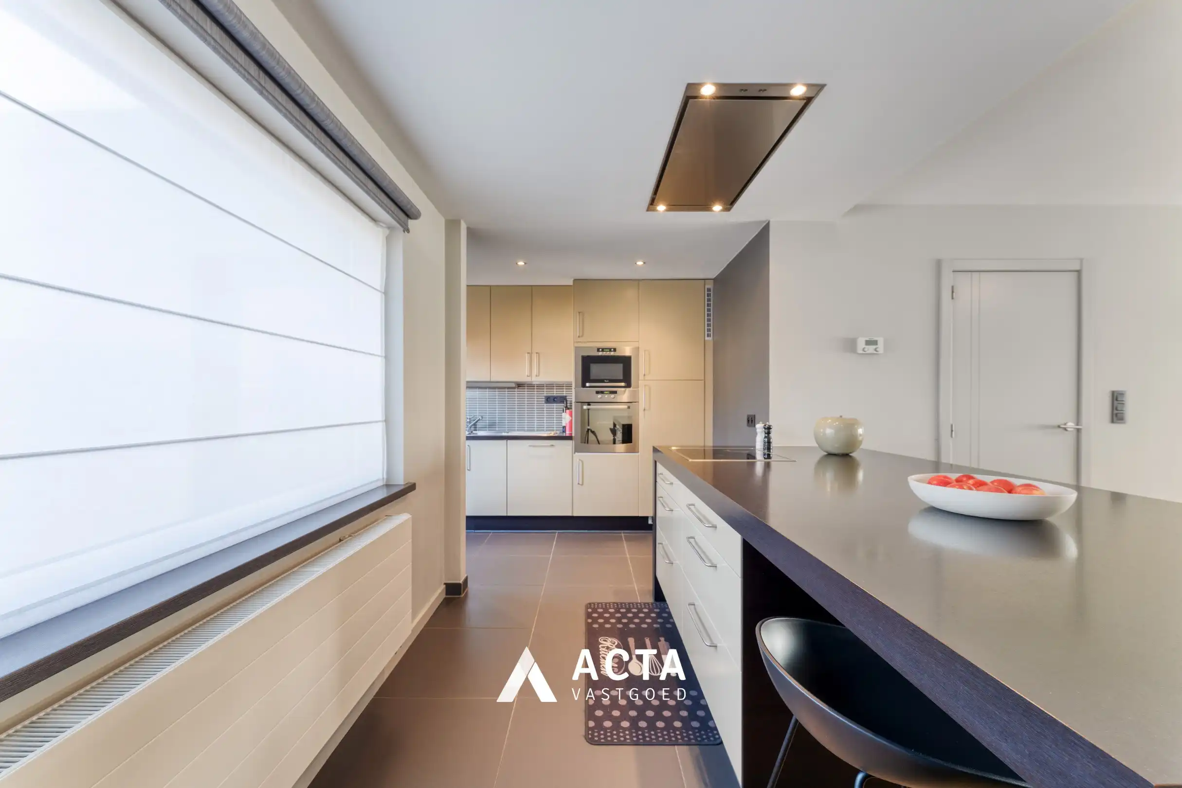 Instapklare bel-etage met 3 slaapkamers en garage foto 11