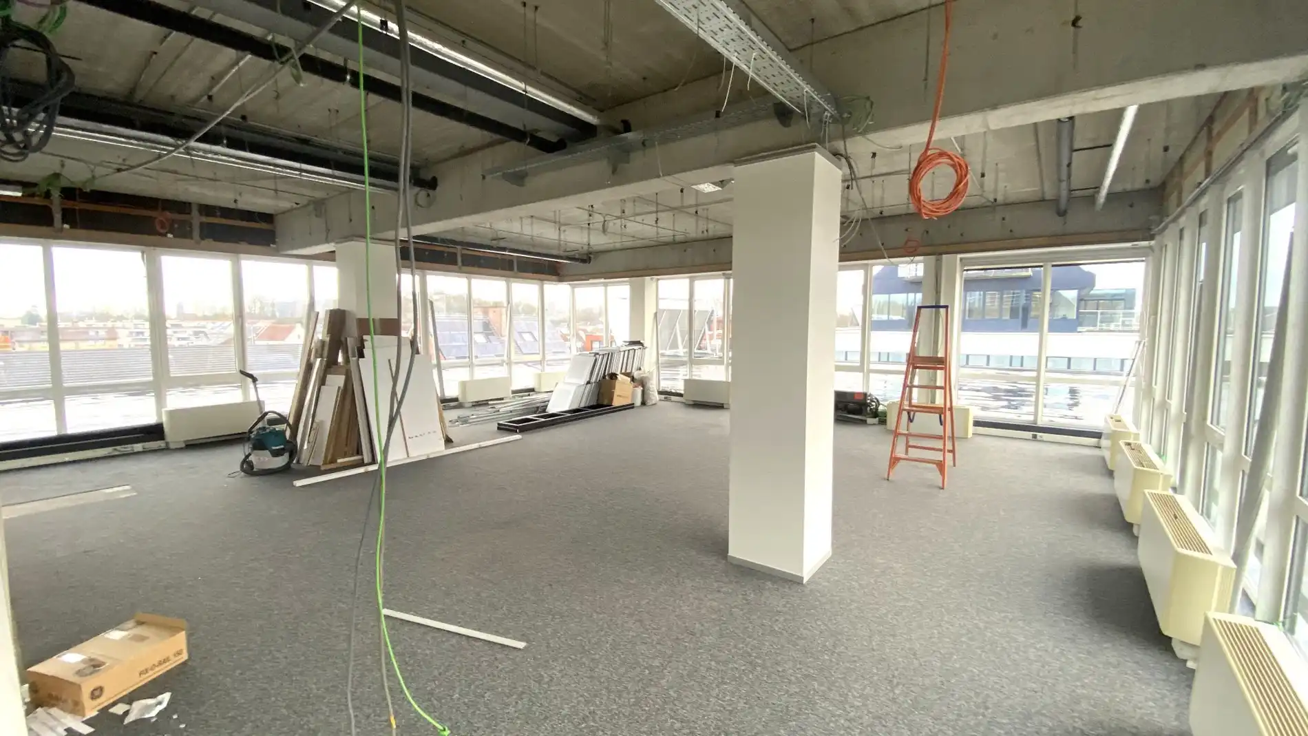 Kantoren te huur in Sluispark aan R4 in Merelbeke foto 6