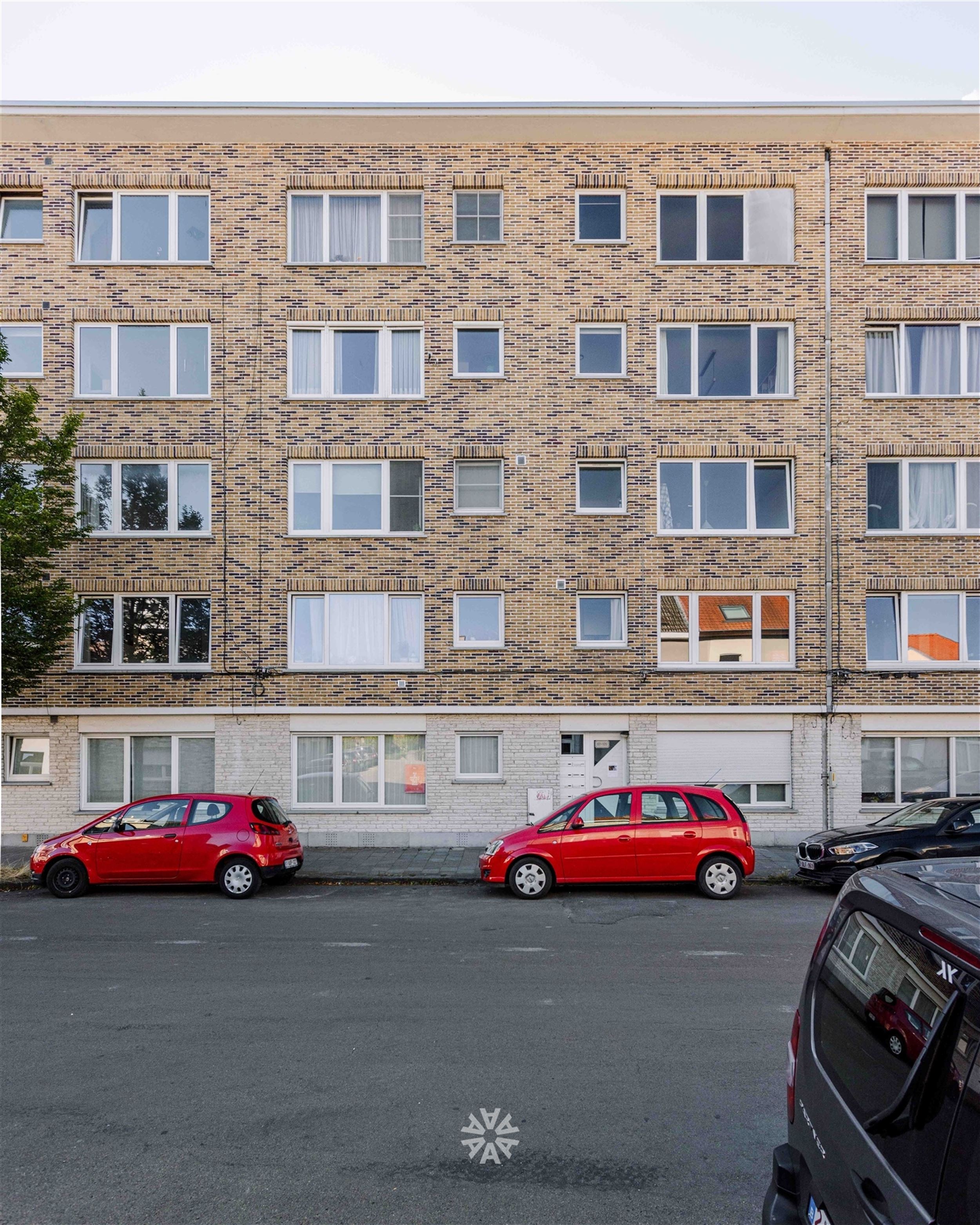 Instapklaar appartement met 2 slaapkamers en gunstige ligging vlakbij Gent-Sint-Pieters station foto 11